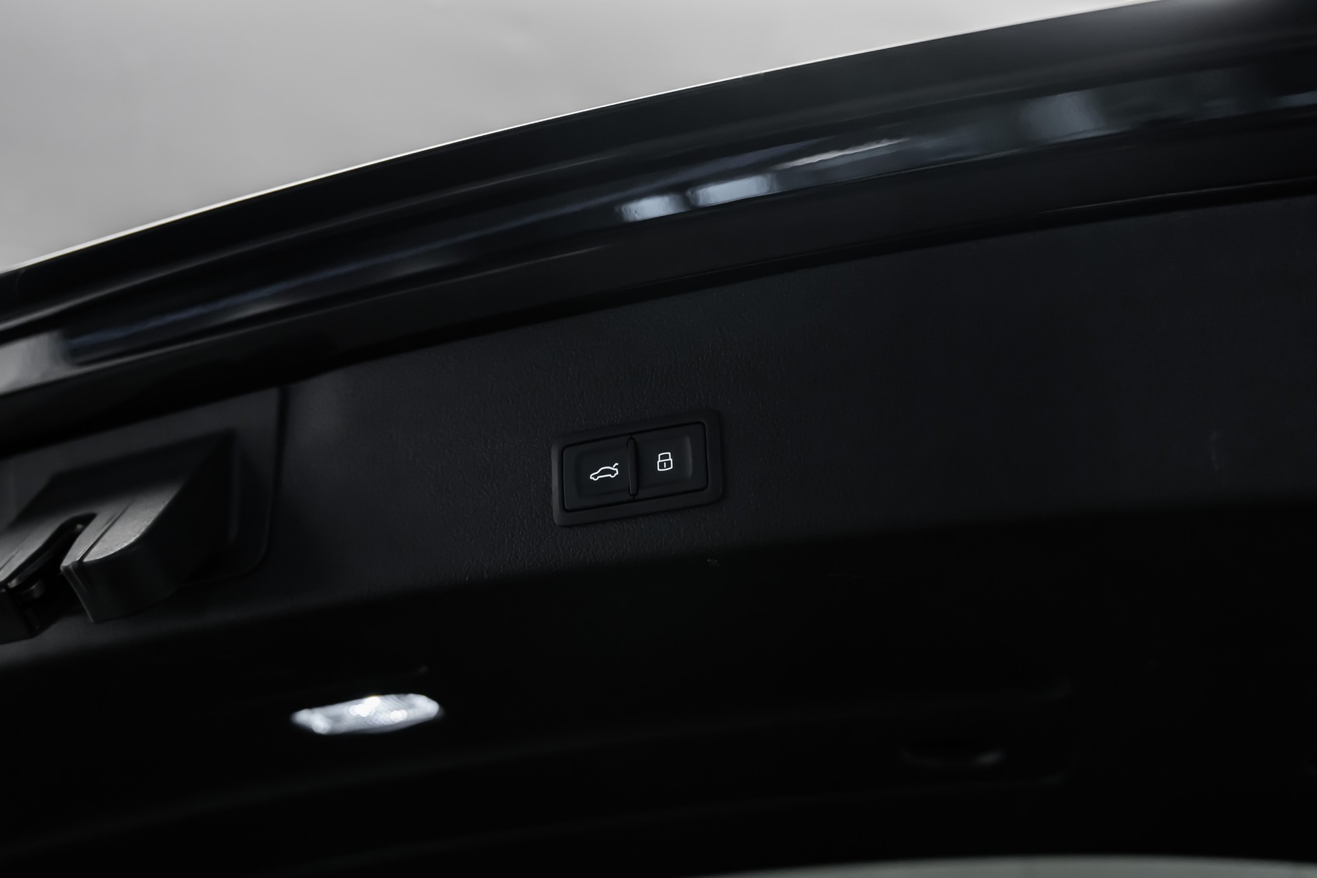 AUDI S6 Avant 3.0 TDI quattro tiptronic *Matrix*Luftfahrwerk*Head-Up*B&O*AHK*-image-9