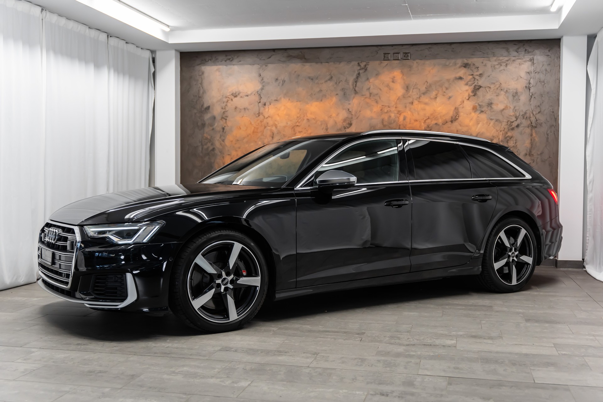 AUDI S6 Avant 3.0 TDI quattro tiptronic *Matrix*Luftfahrwerk*Head-Up*B&O*AHK*-showroom-element-2