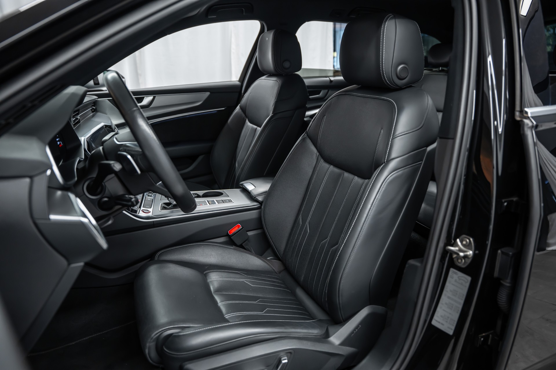 AUDI S6 Avant 3.0 TDI quattro tiptronic *Matrix*Luftfahrwerk*Head-Up*B&O*AHK*-image-13