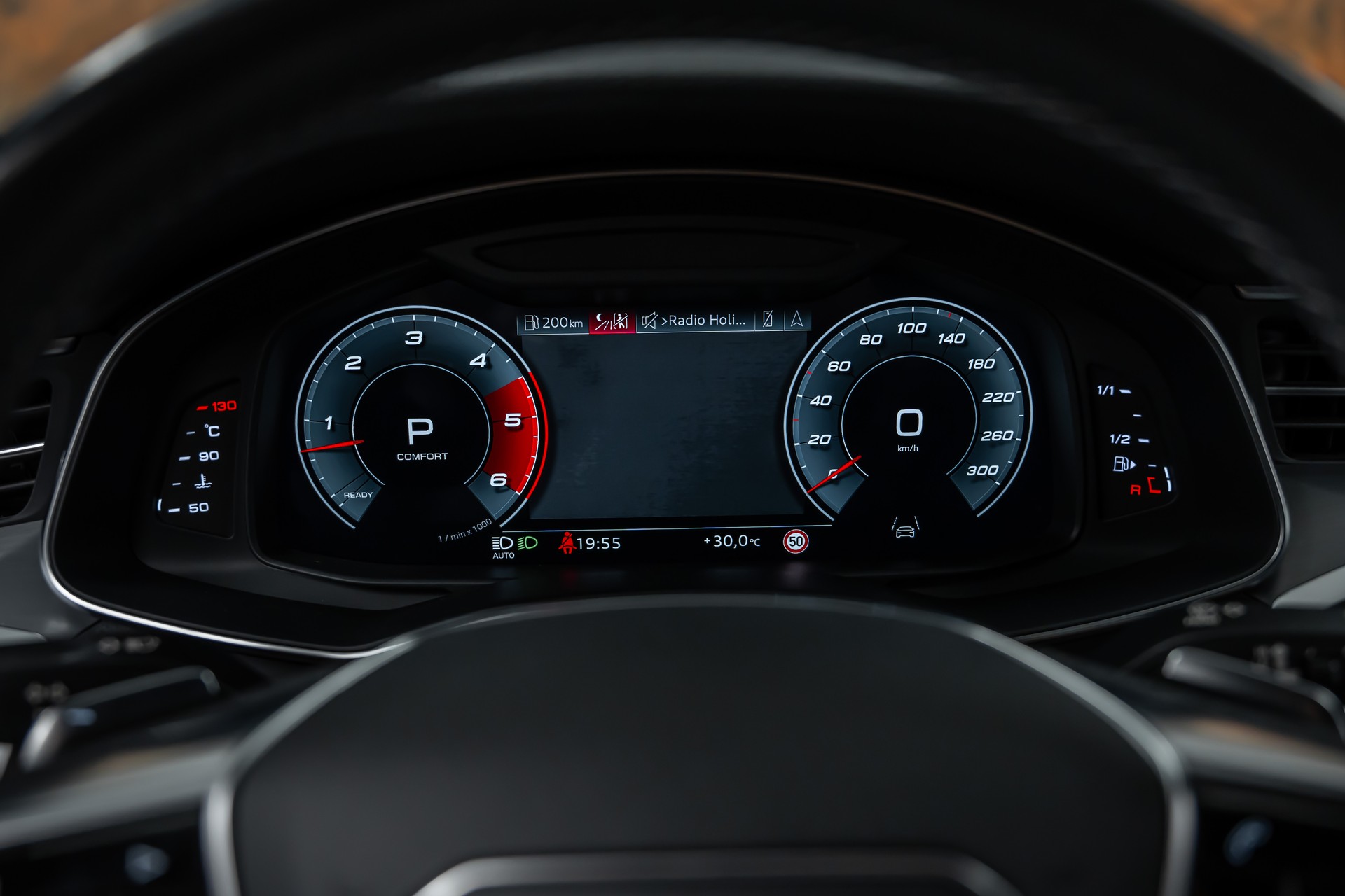 AUDI S6 Avant 3.0 TDI quattro tiptronic *Matrix*Luftfahrwerk*Head-Up*B&O*AHK*-image-26