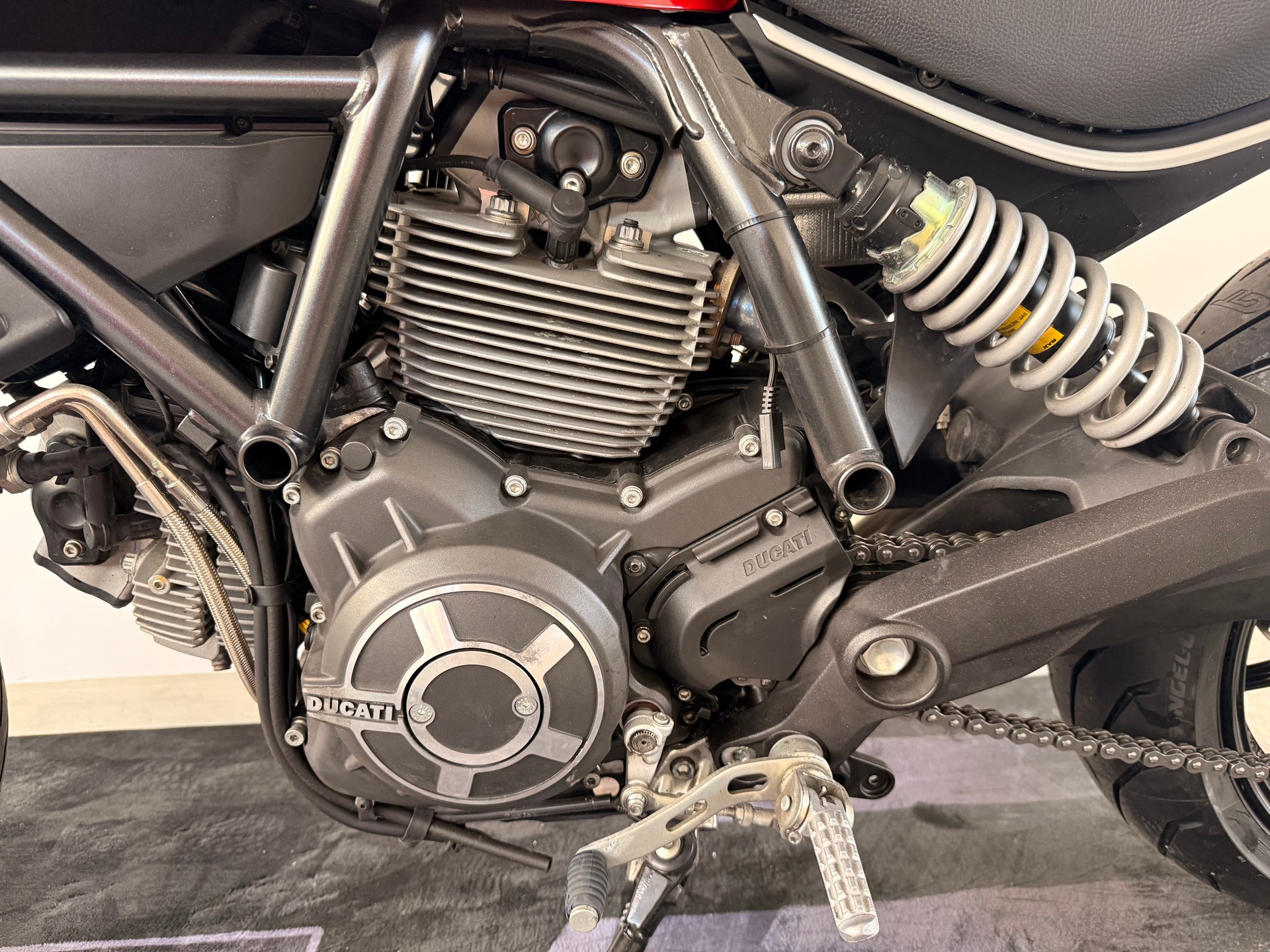DUCATI SCRAMBLER 800-image-8