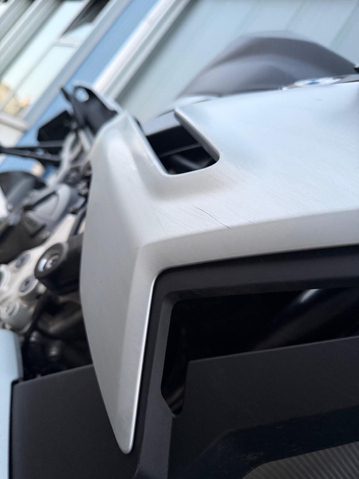 BMW M 1000 R-image-7