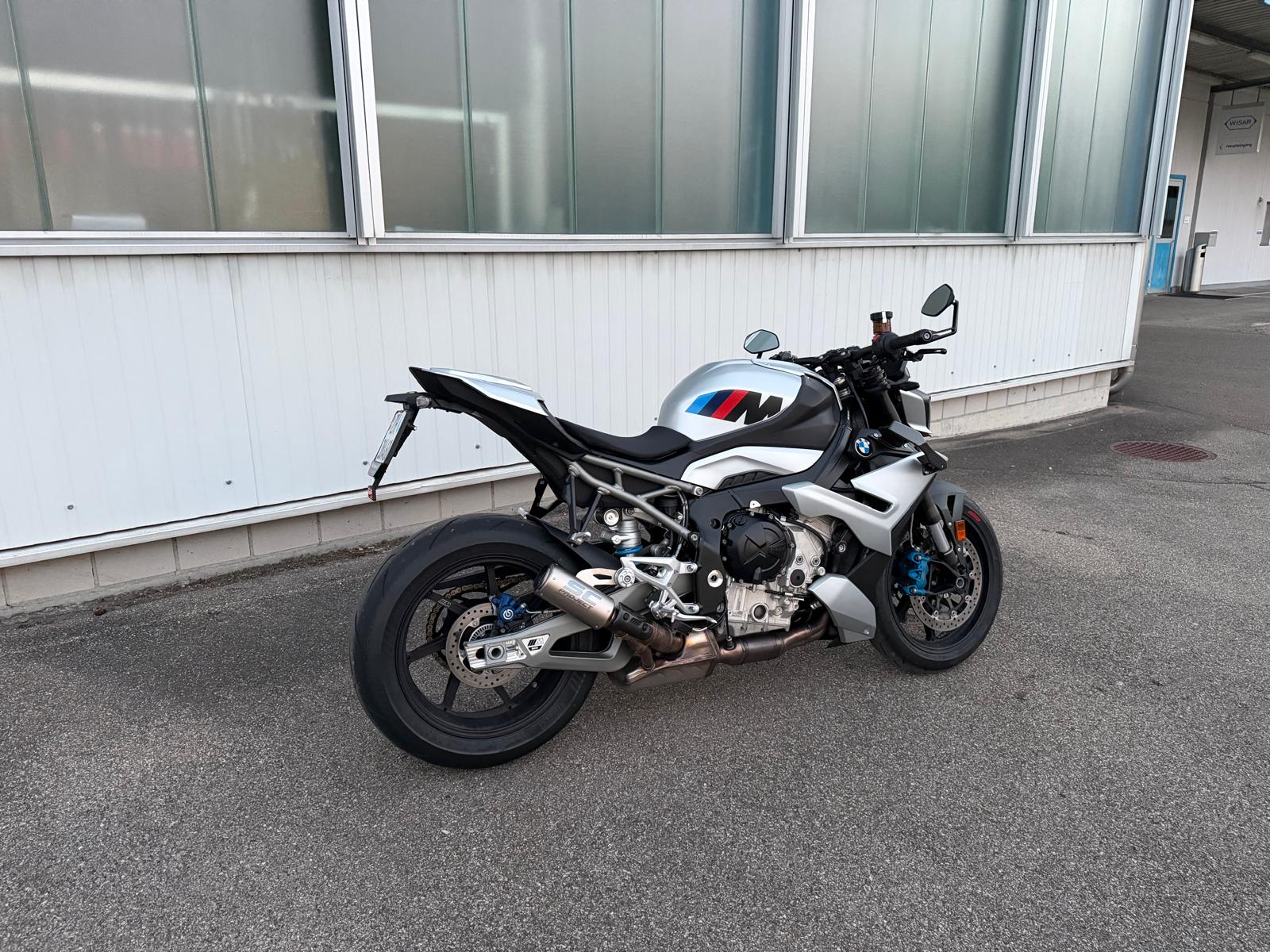 BMW M 1000 R-image-4