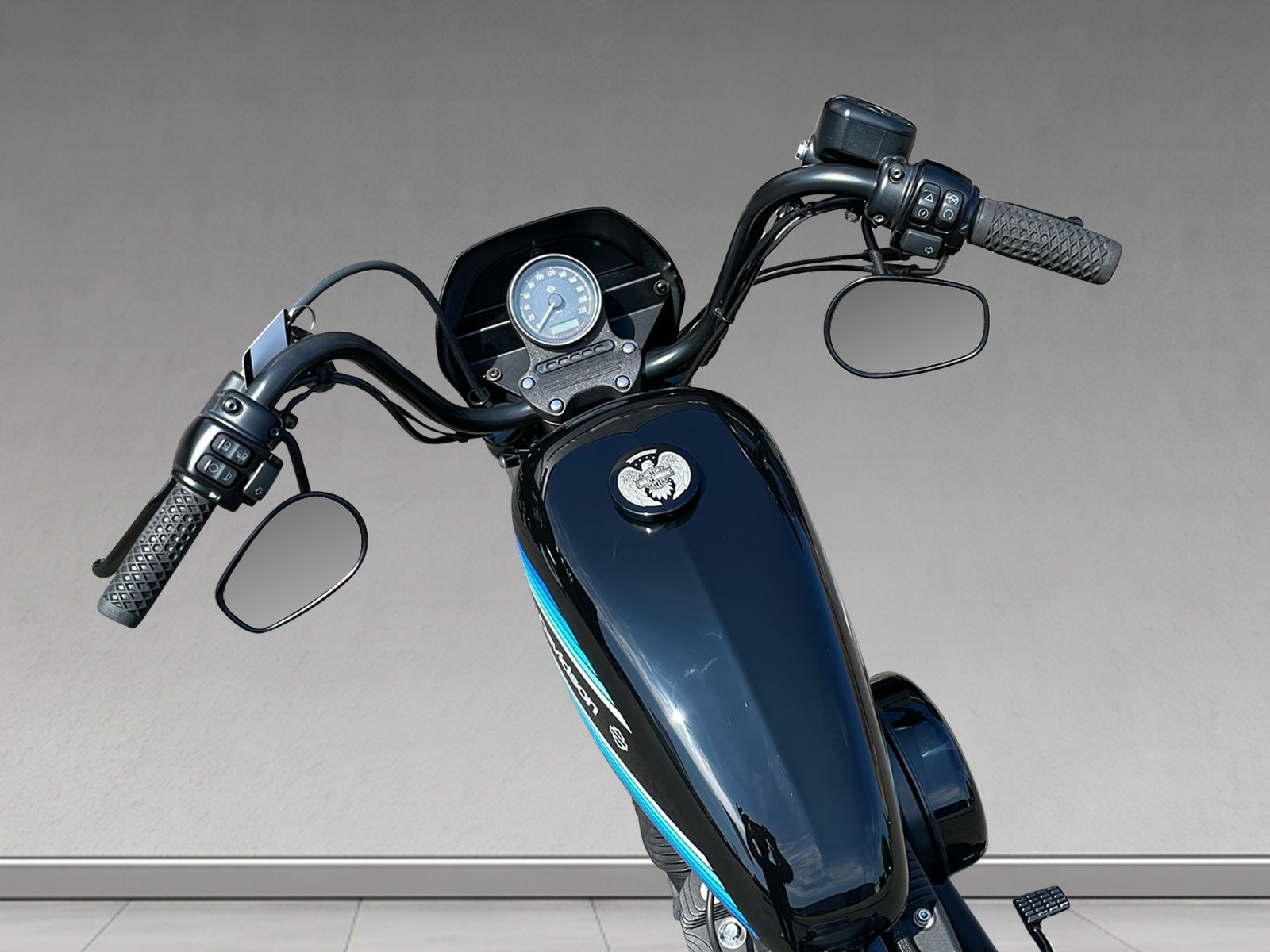 HARLEY-DAVIDSON XL 1200 NS Iron ABS-image-8