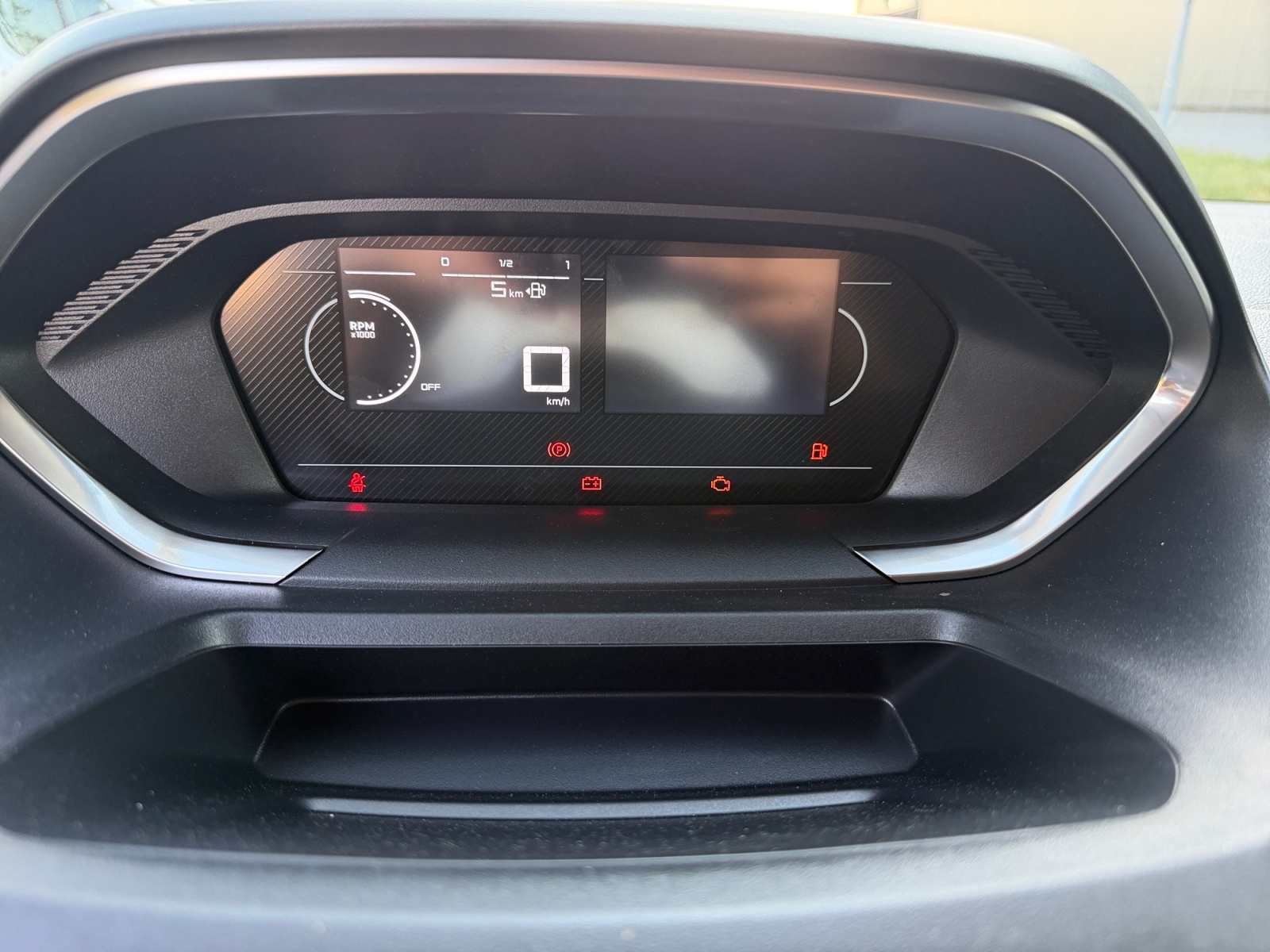 PEUGEOT Partner 1.2 Pure Tech 110 Standard 650kg, * Aktionsmodell * 10 Zoll Touchscreen mit CarPlay Kabellos * Kamera * Durchladeluke *-image-11