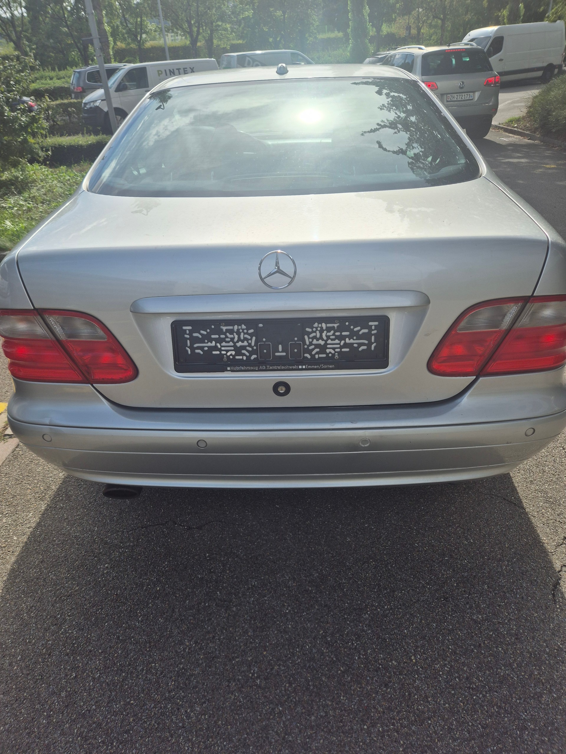 MERCEDES-BENZ CLK 200-image-11