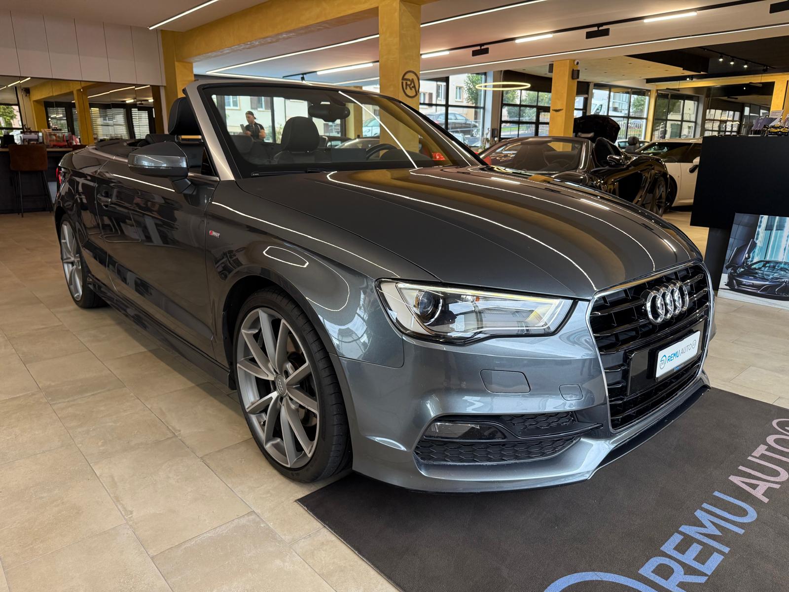 AUDI A3 Cabriolet 1.8 TFSI Ambition S-tronic-showroom-element-1