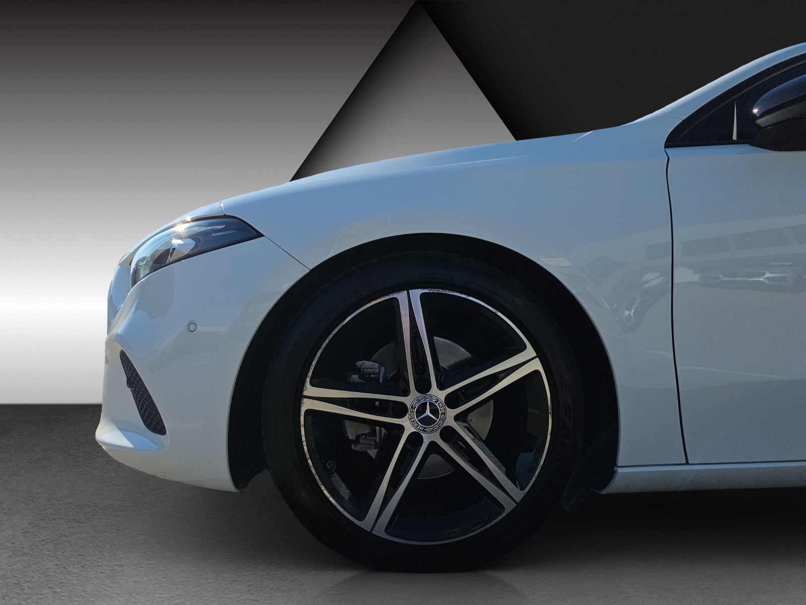 MERCEDES-BENZ A 180 d Progressive 8G-DCT-image-18