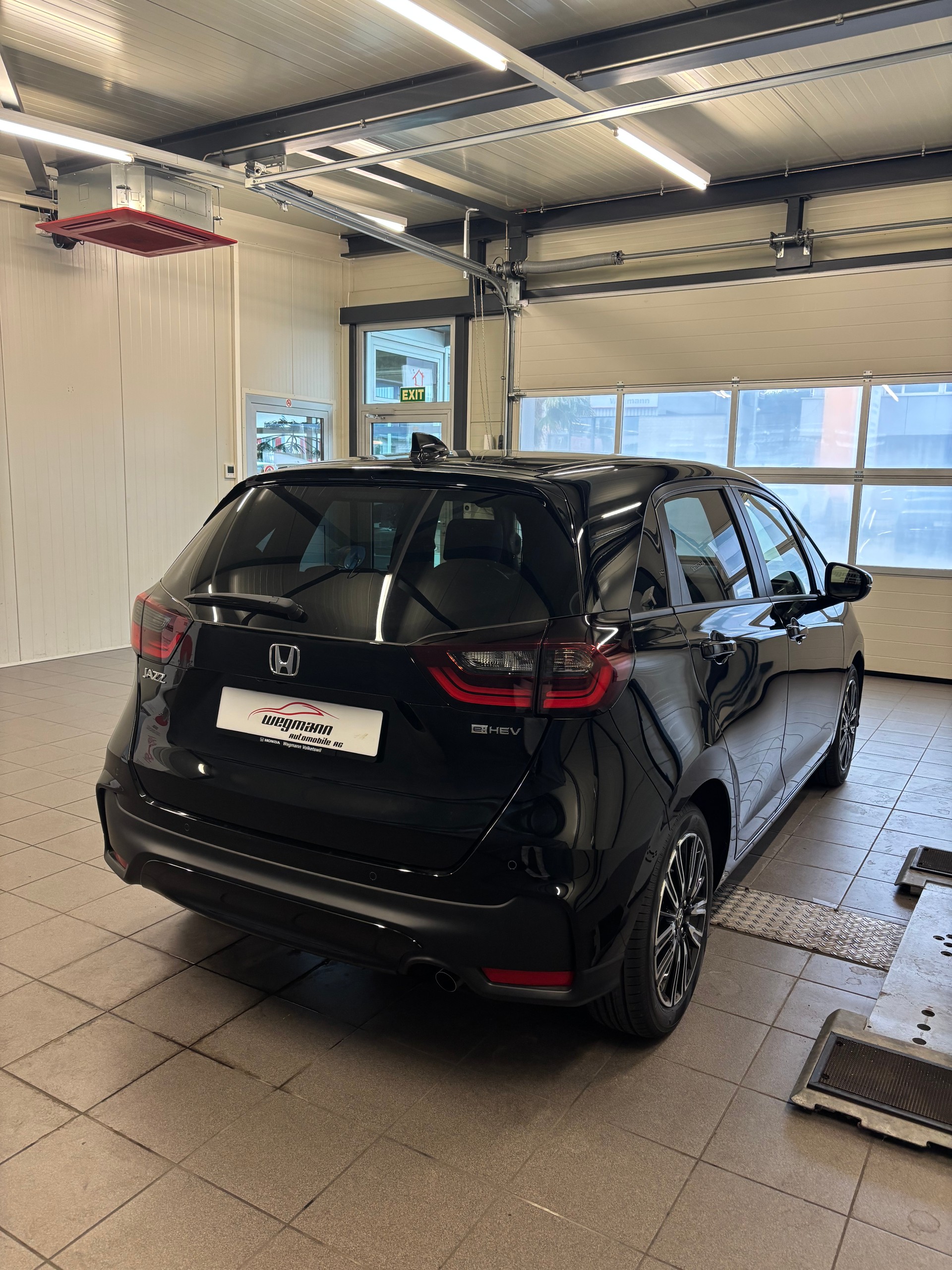 HONDA Jazz 1.5i-MMD Advance E-CVT-showroom-element-3