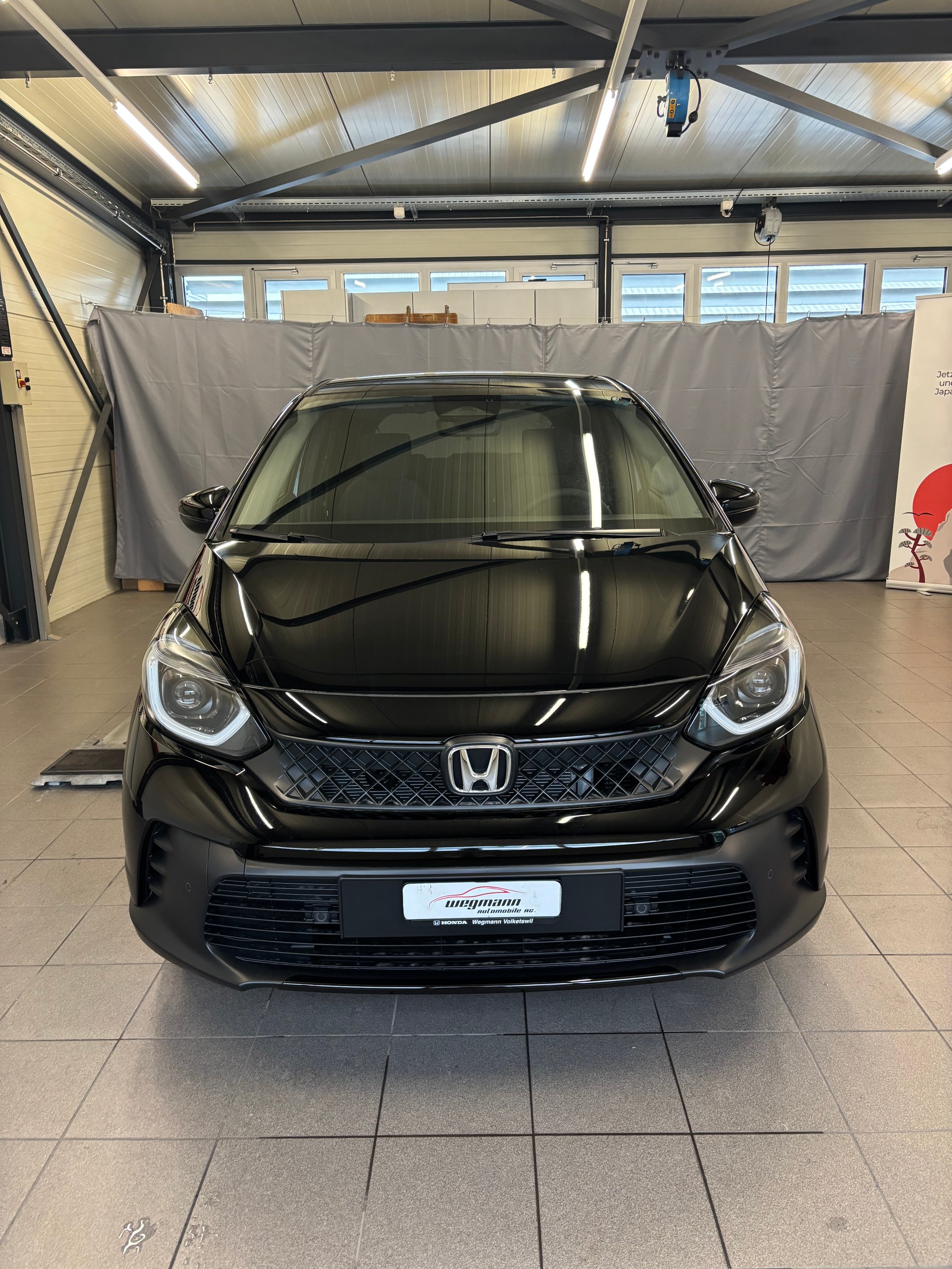 HONDA Jazz 1.5i-MMD Advance E-CVT-showroom-element-1