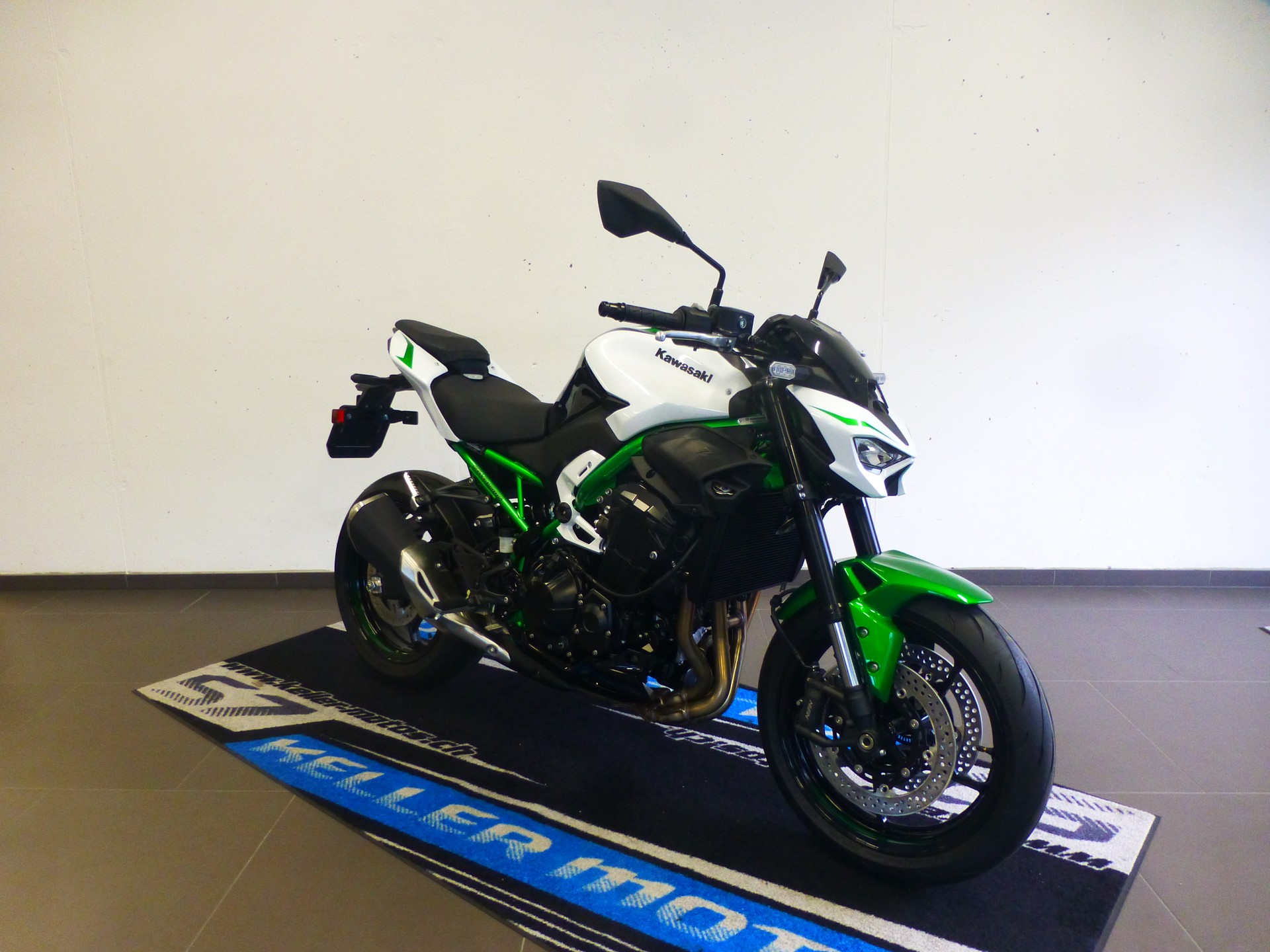 KAWASAKI Z 900 (35kW) MY 2027-image-3