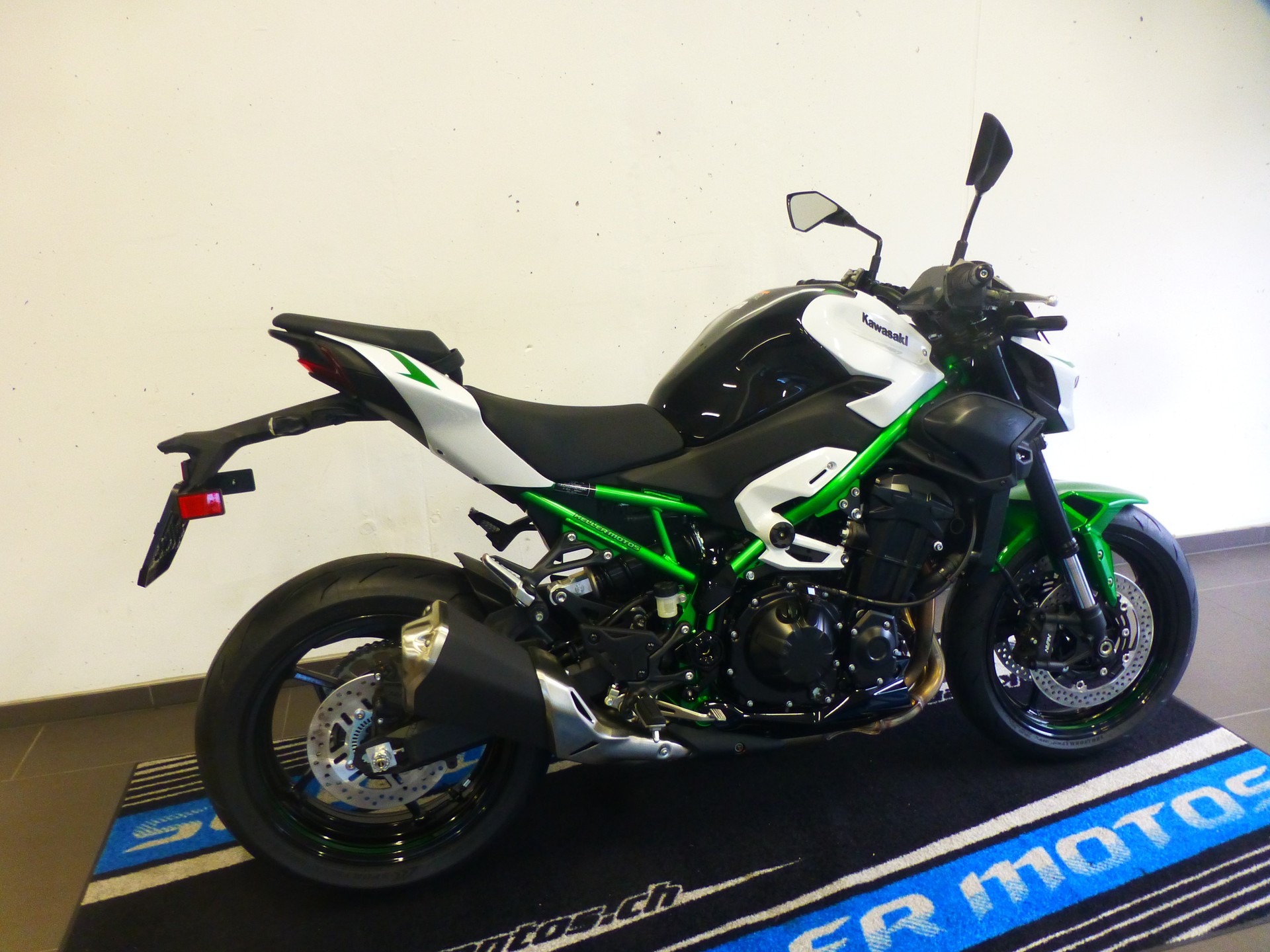 KAWASAKI Z 900 (35kW) MY 2027-image-2
