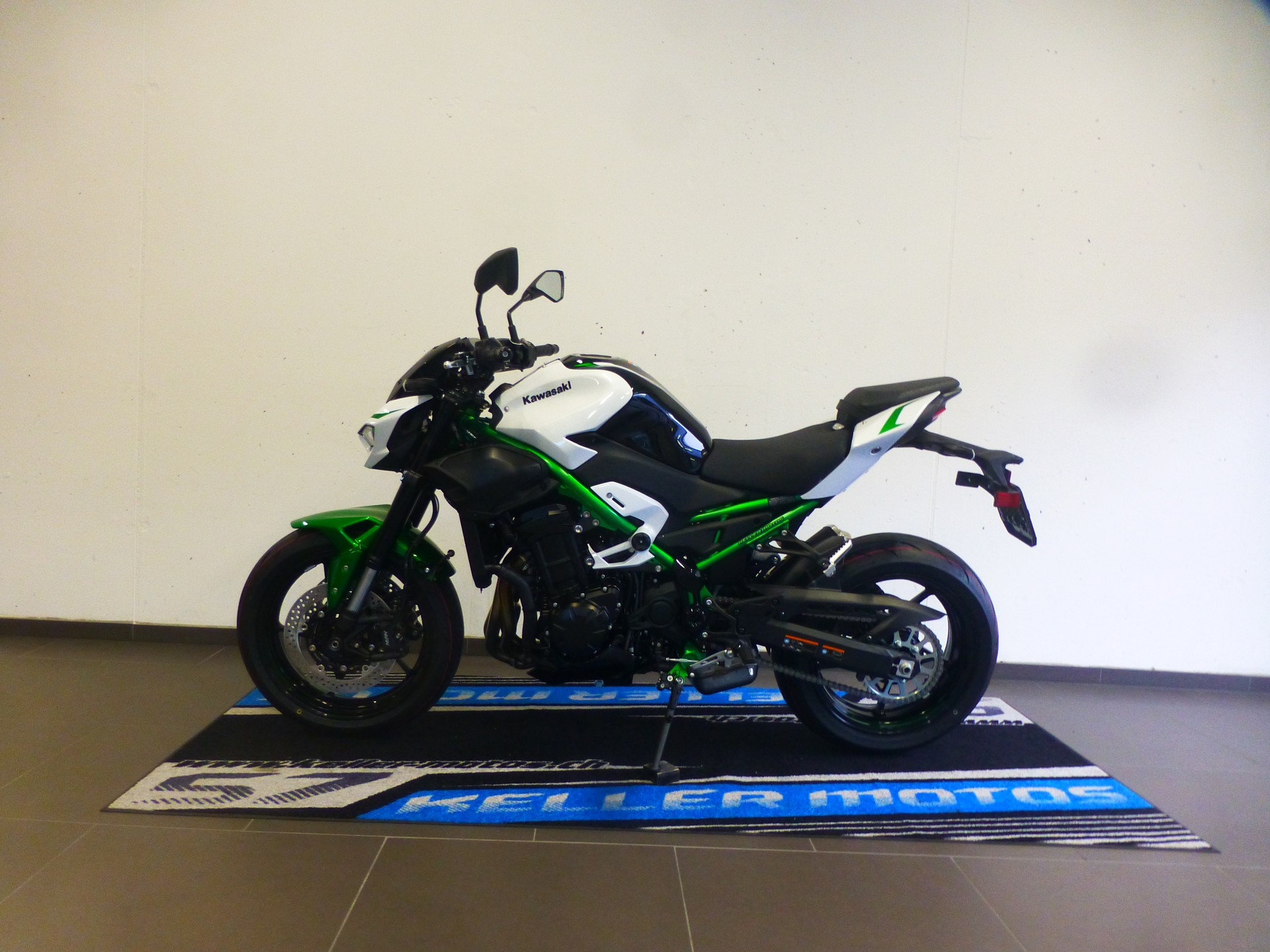 KAWASAKI Z 900 (35kW) MY 2027-image-1