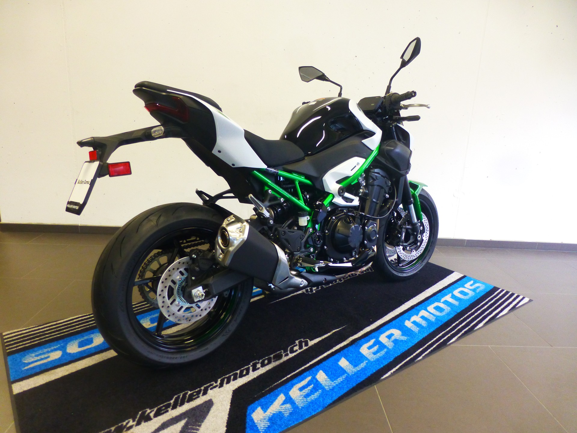 KAWASAKI Z 900 (35kW) MY 2027-image-13