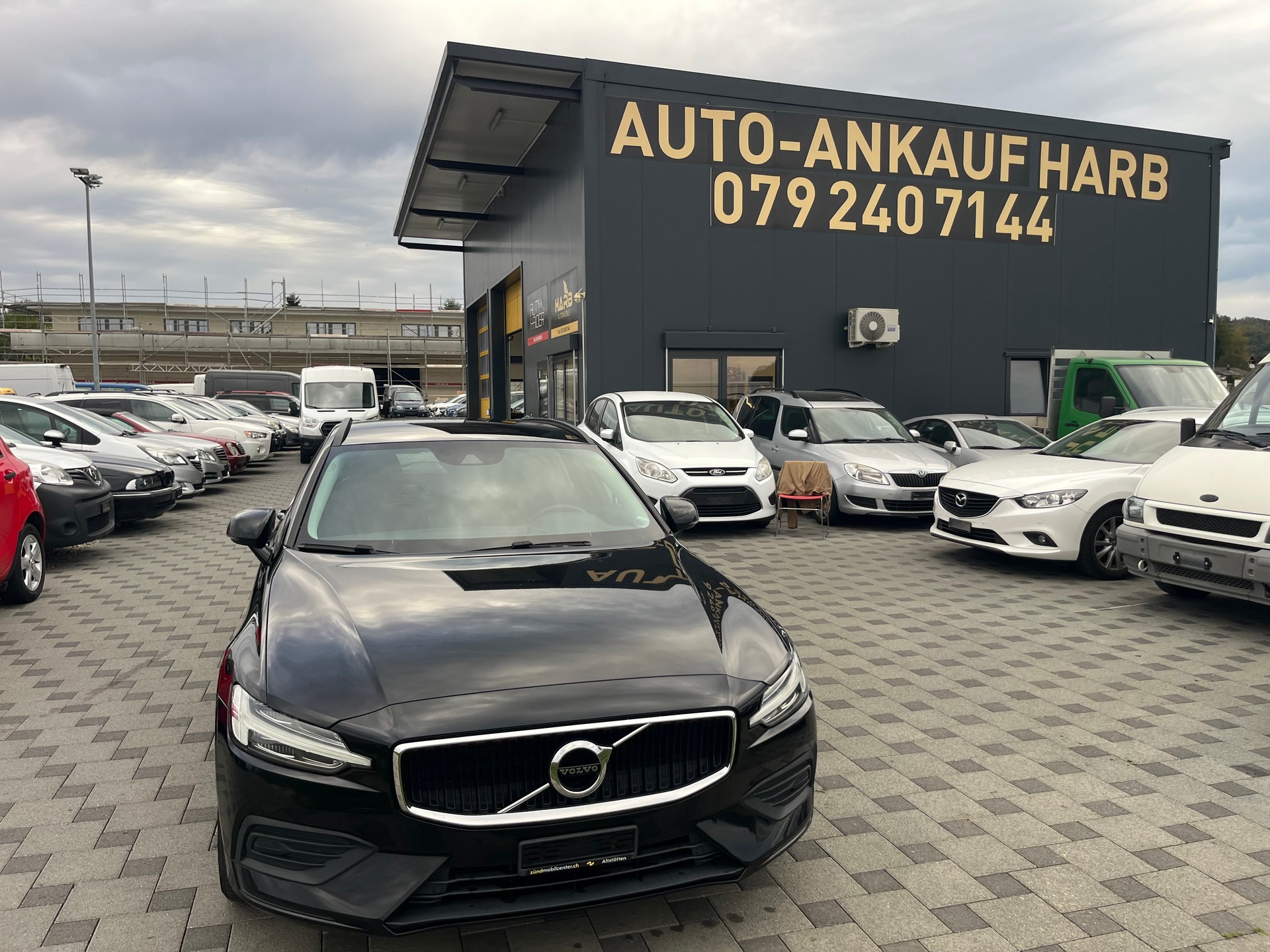 VOLVO V60 D3 Momentum