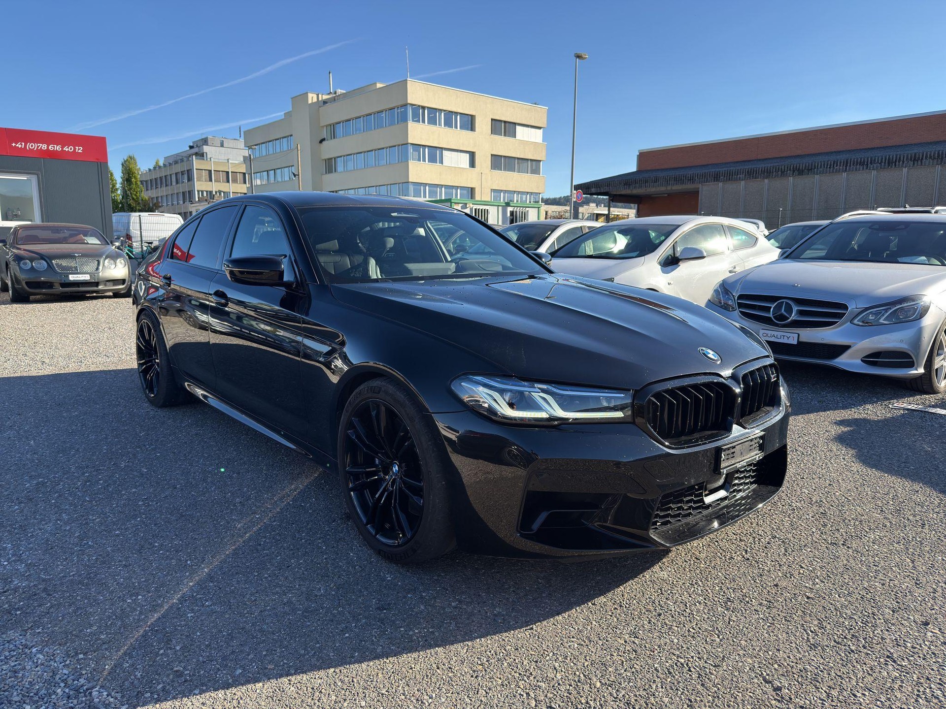 BMW M5 Competition xDrive-showroom-element-2