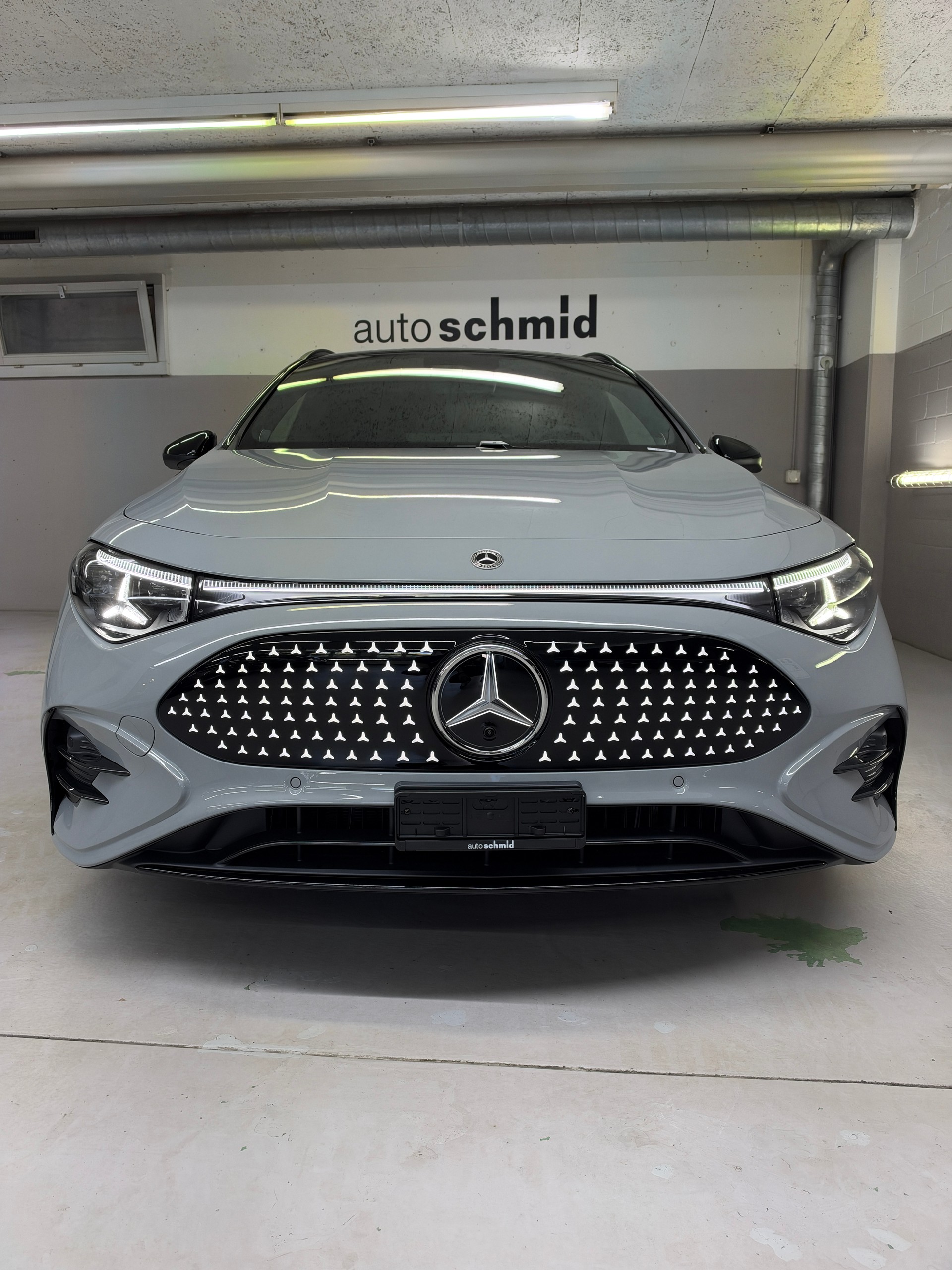 MERCEDES-BENZ CLA Shooting Brake 350 4Matic EQ-showroom-element-2