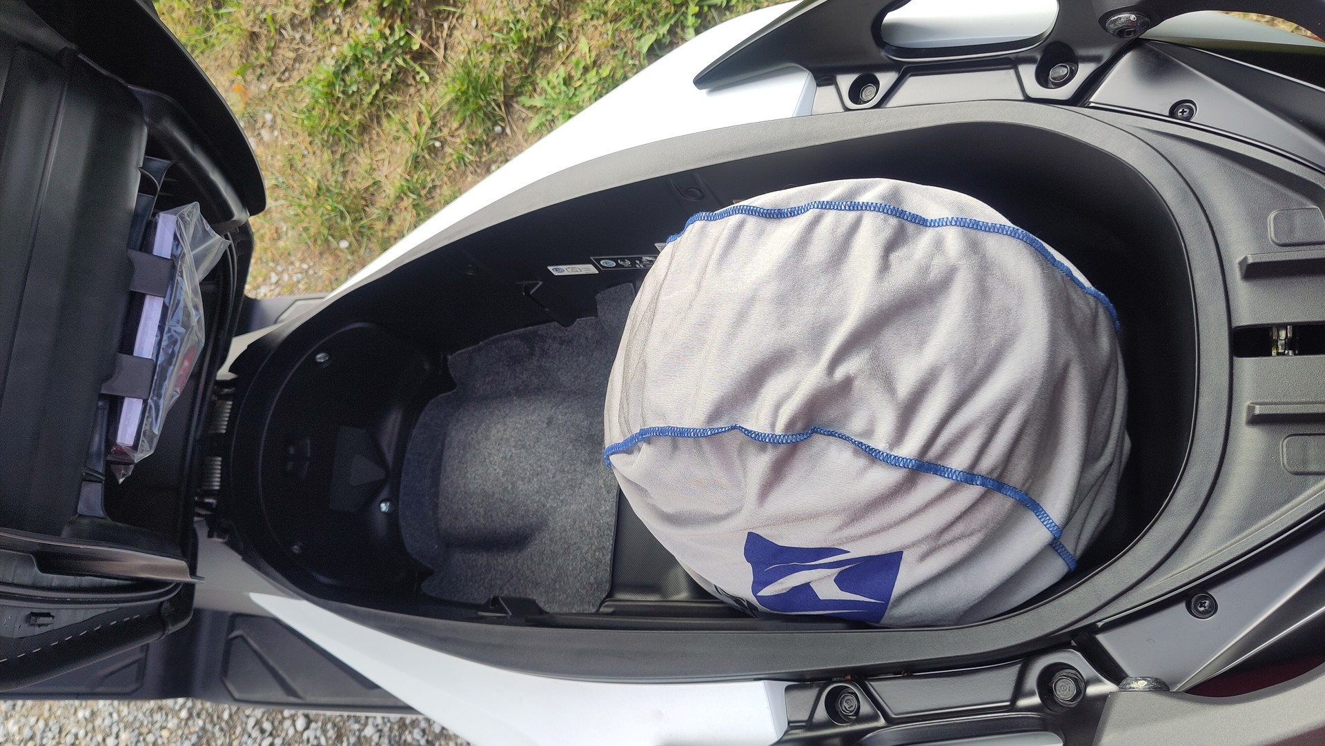 HONDA NSS 350 Smart Top Box-image-9