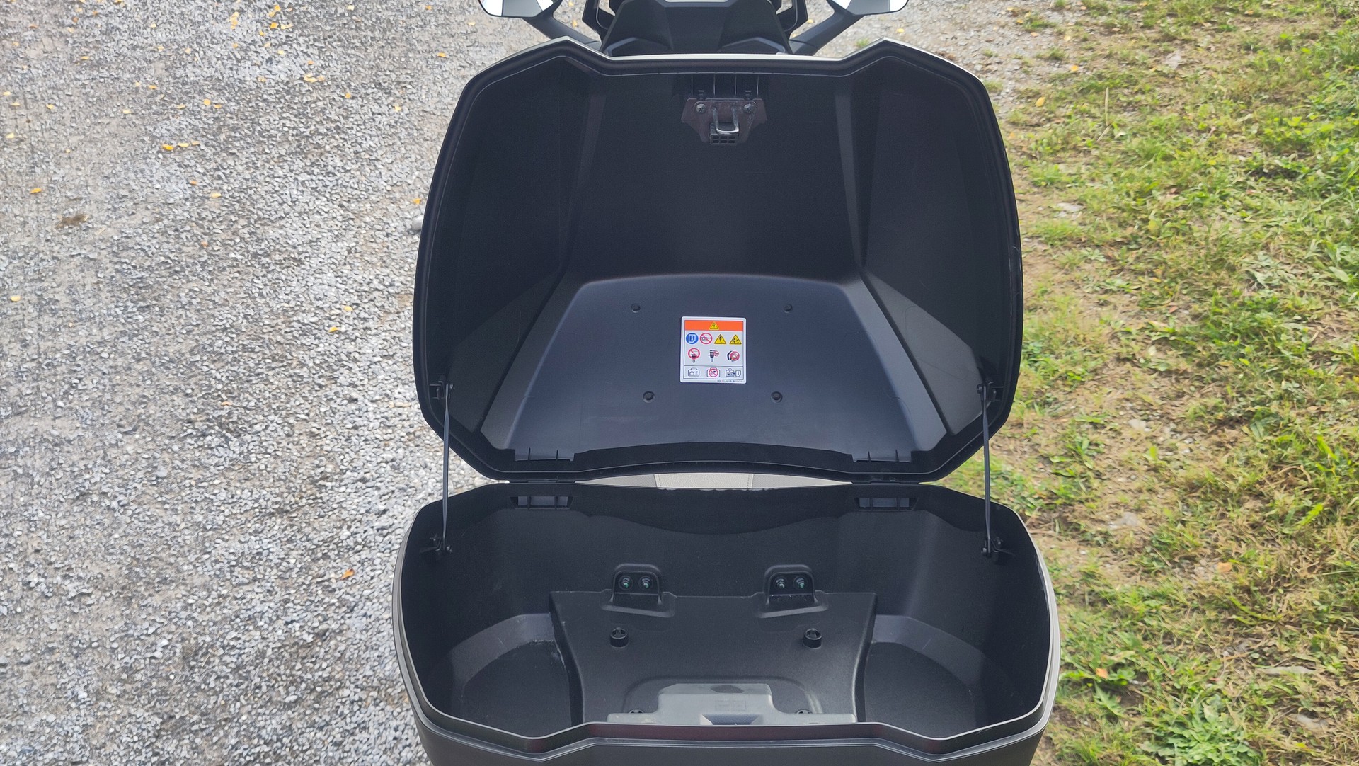 HONDA NSS 350 Smart Top Box-image-10