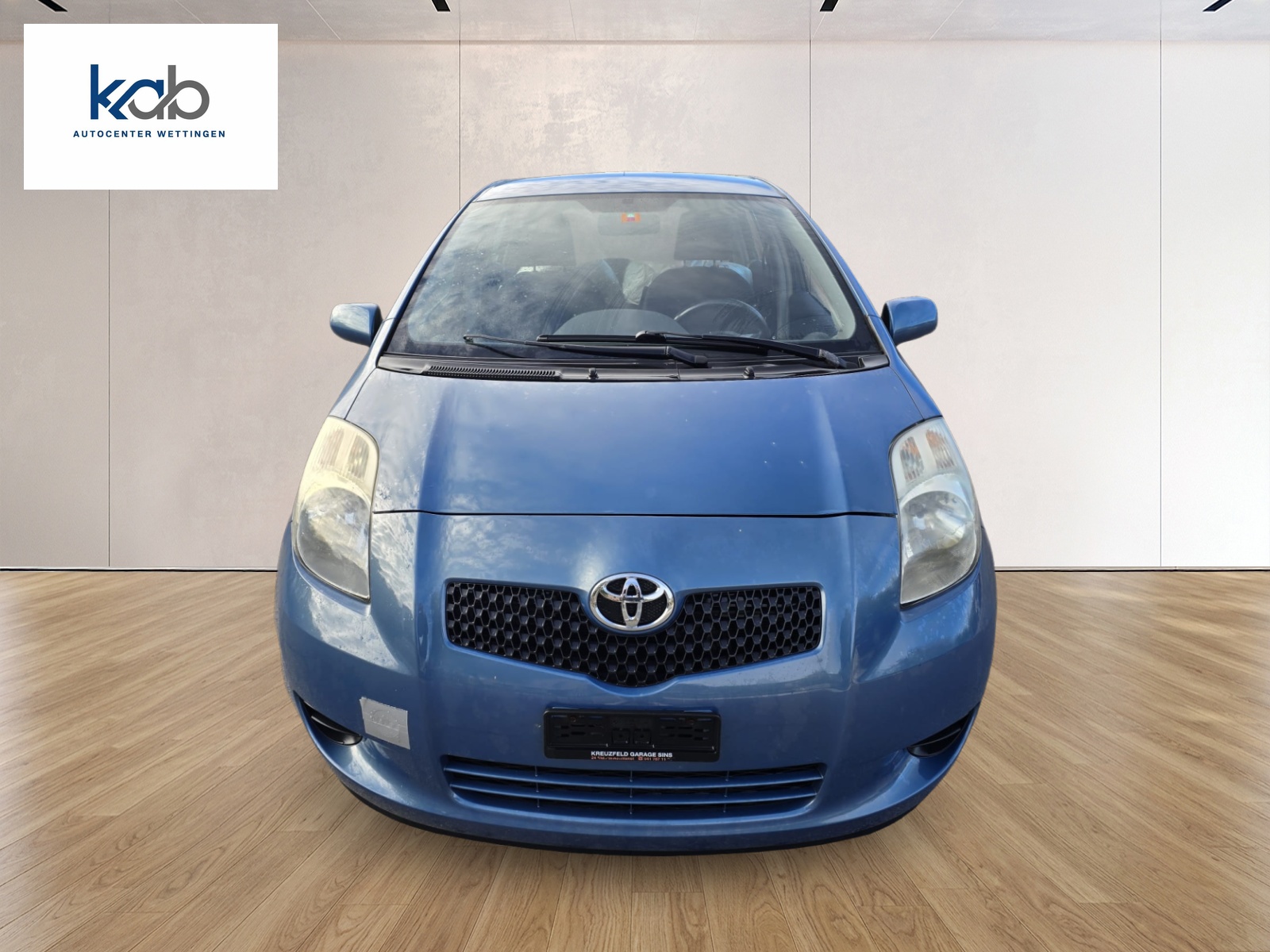 TOYOTA Yaris 1.3 Linea Luna-showroom-element-1