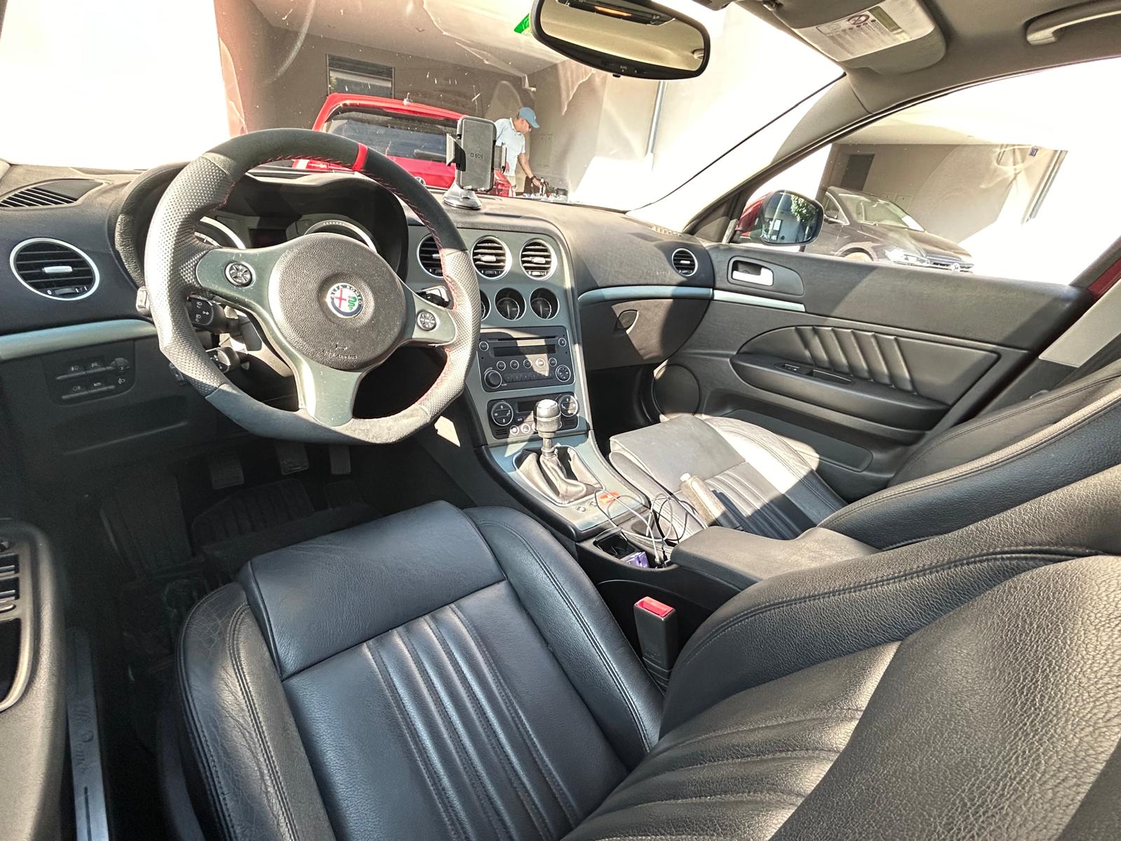 ALFA ROMEO 159-image-2