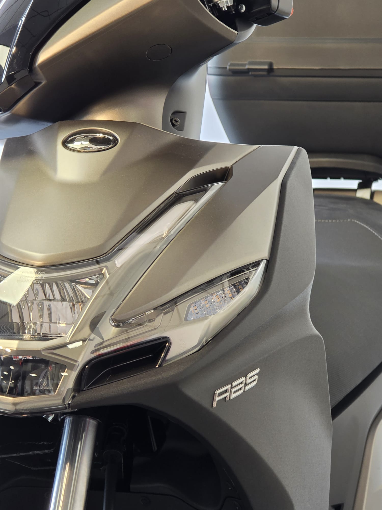 KYMCO Agility S 125i ABS Topcase-image-2