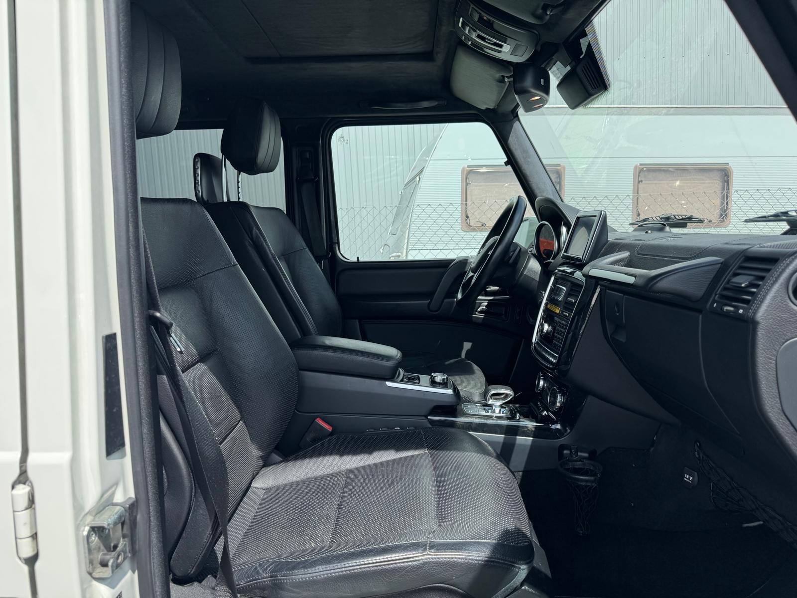 MERCEDES-BENZ G 350 BlueTEC 7G-Tronic-image-24