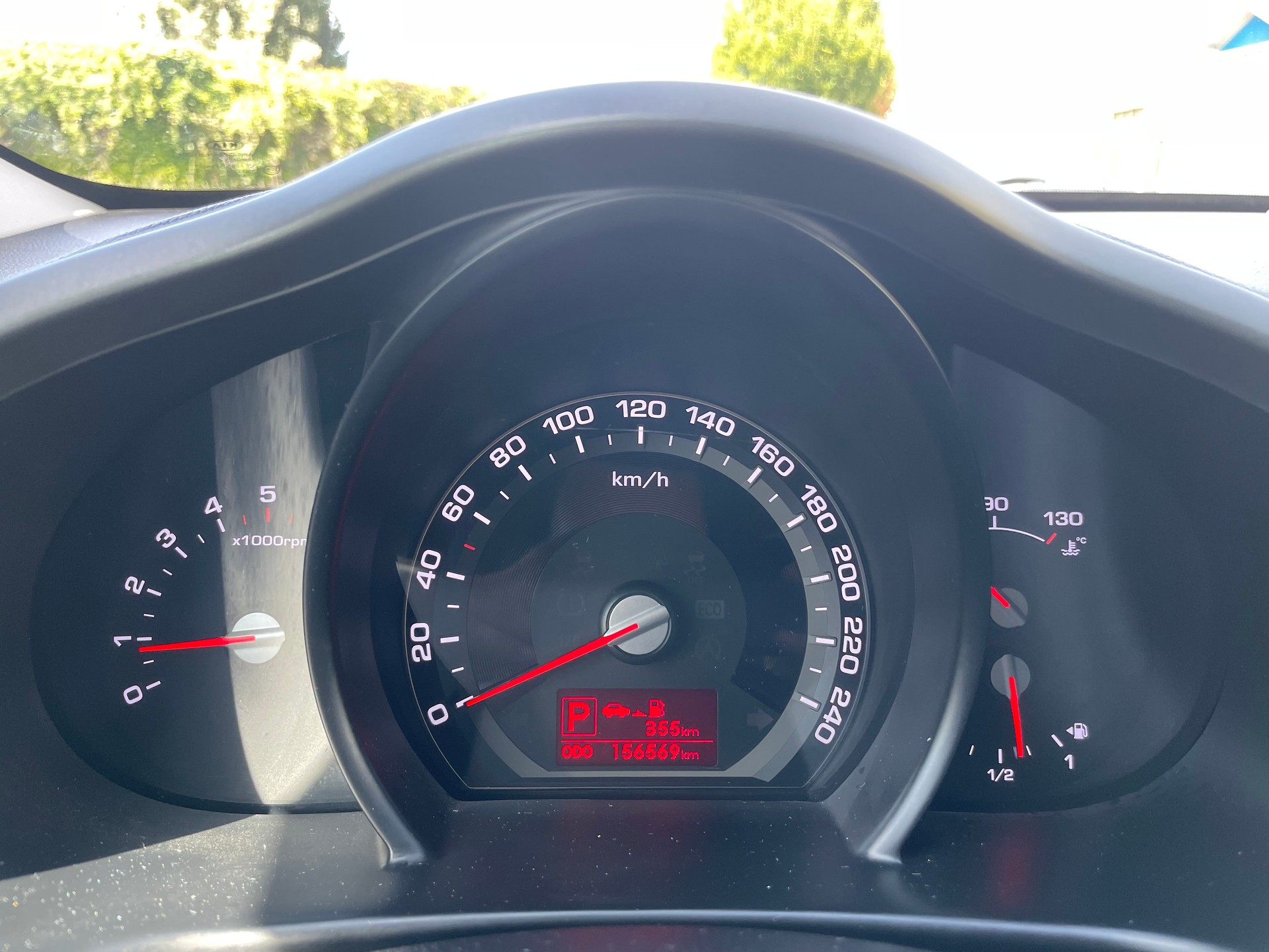 KIA Sportage 2.0 CRDi Trend 4WD Automatic-image-12