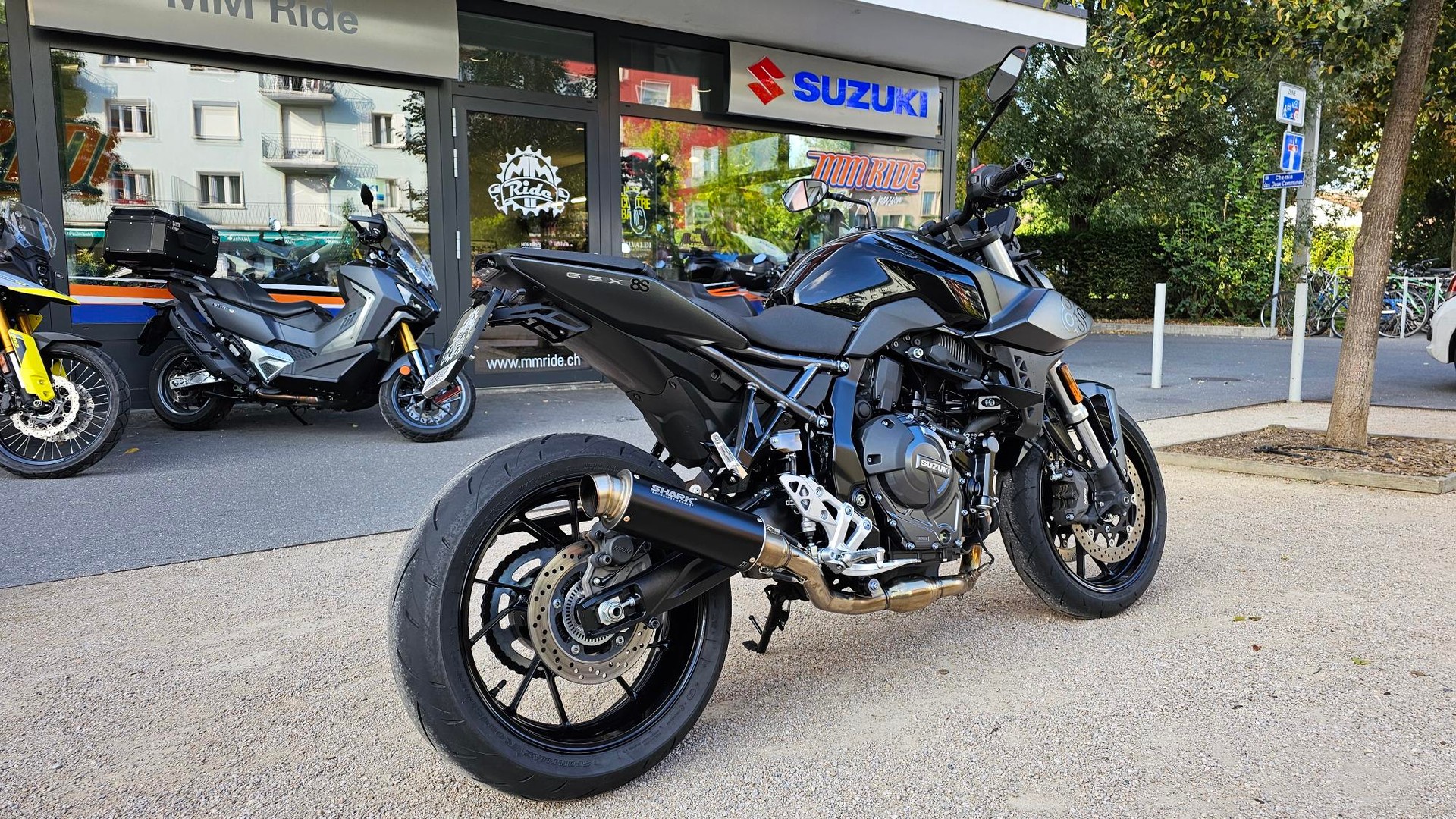 SUZUKI GSX 8 S (35kW)-image-2