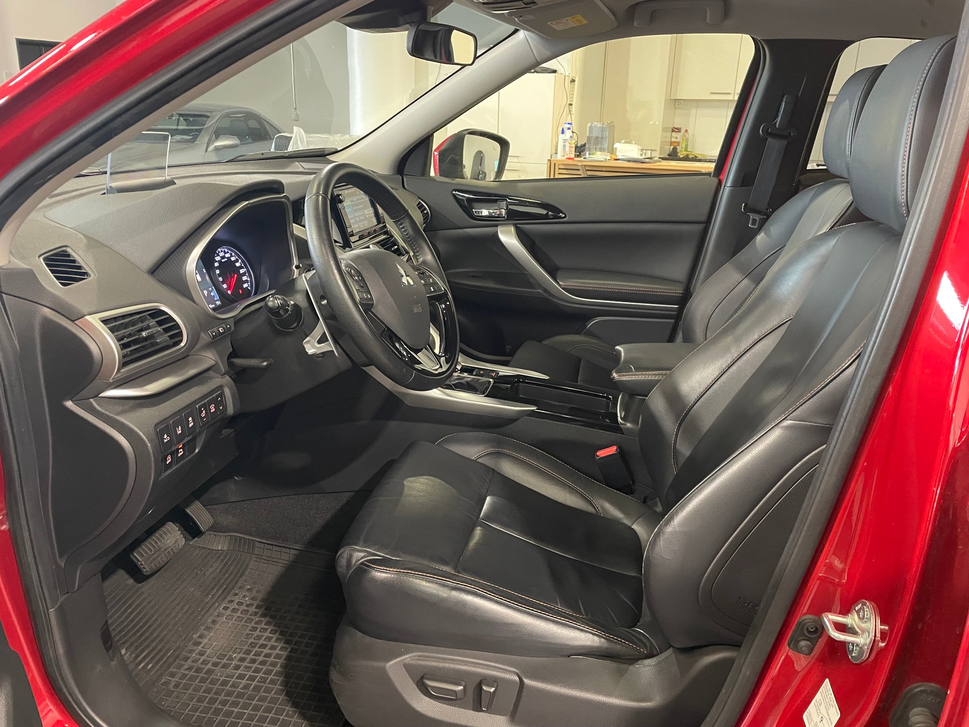 MITSUBISHI Eclipse Cross 1.5 T-Mivec Diamond 4WD CVT-image-8