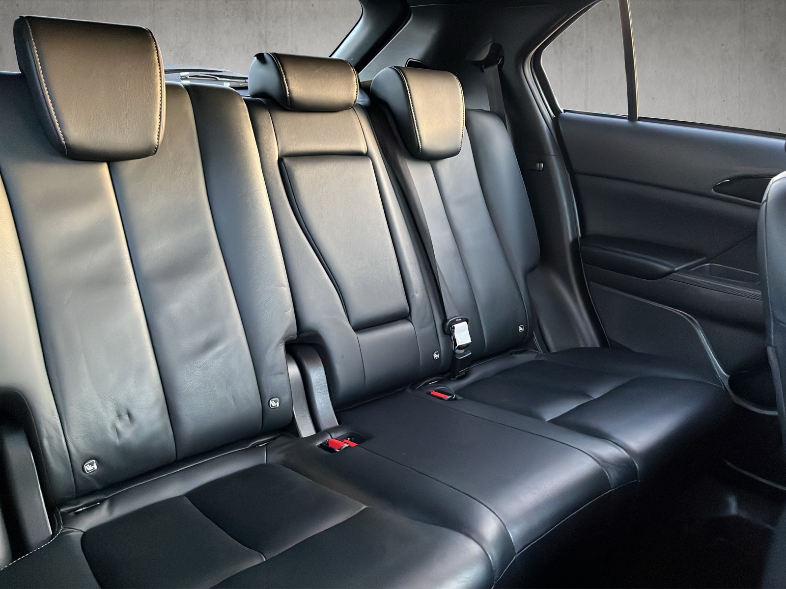 MITSUBISHI Eclipse Cross 2.4 PHEV Instyle 4x4-image-13