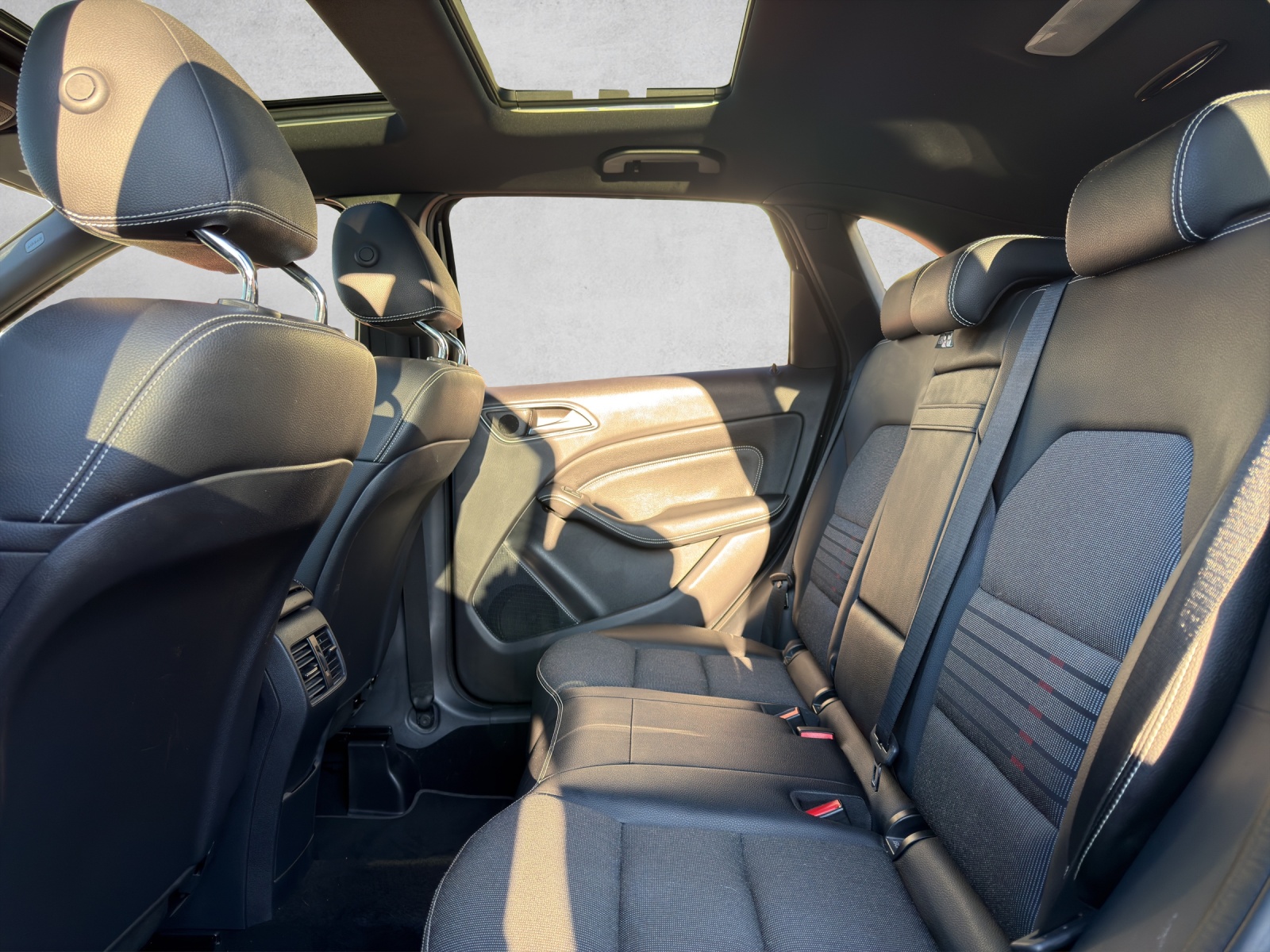 MERCEDES-BENZ B 200 CDI Urban 7G-DCT-image-16