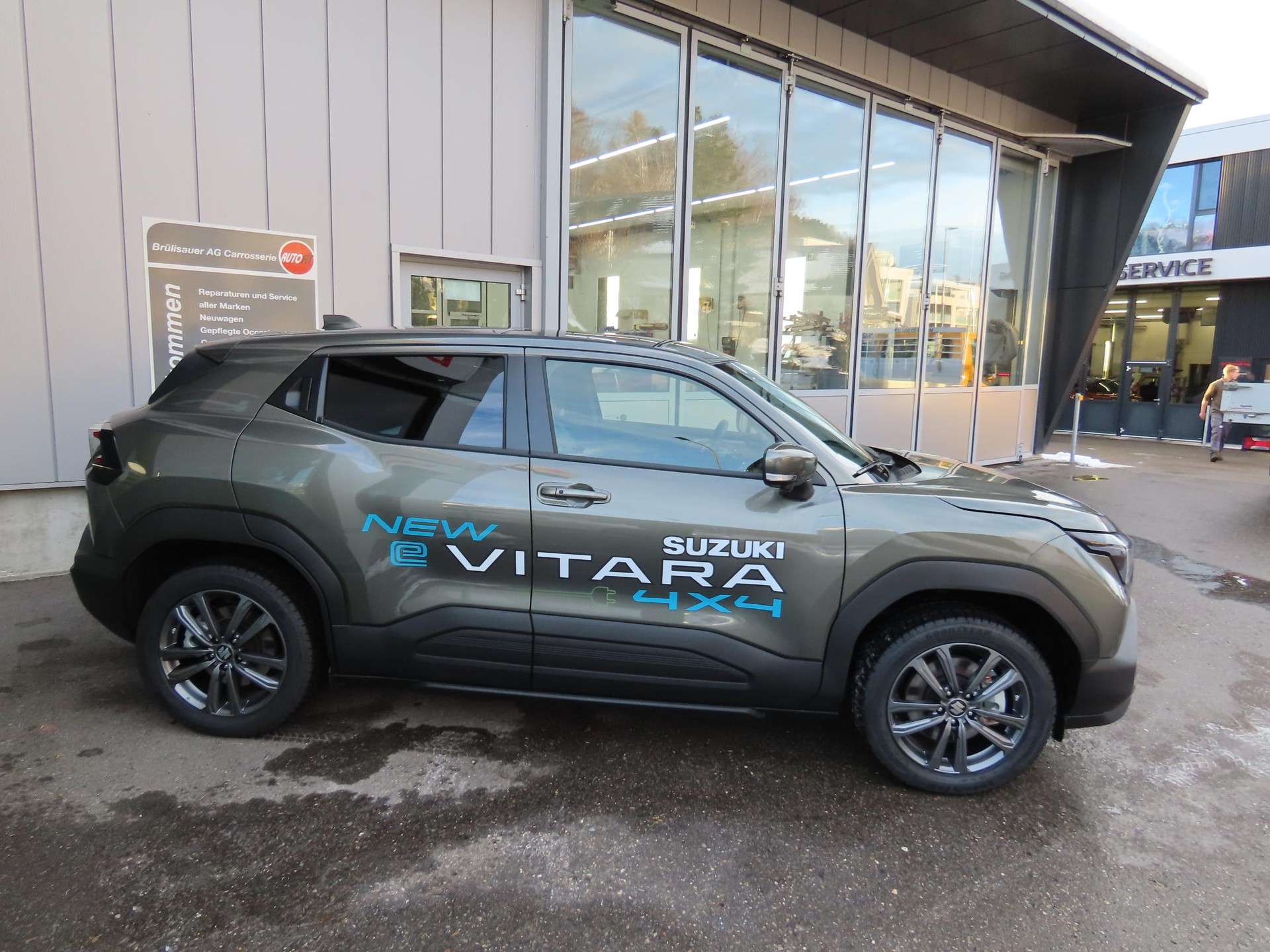 SUZUKI e Vitara Compact Top 4x4-showroom-element-3