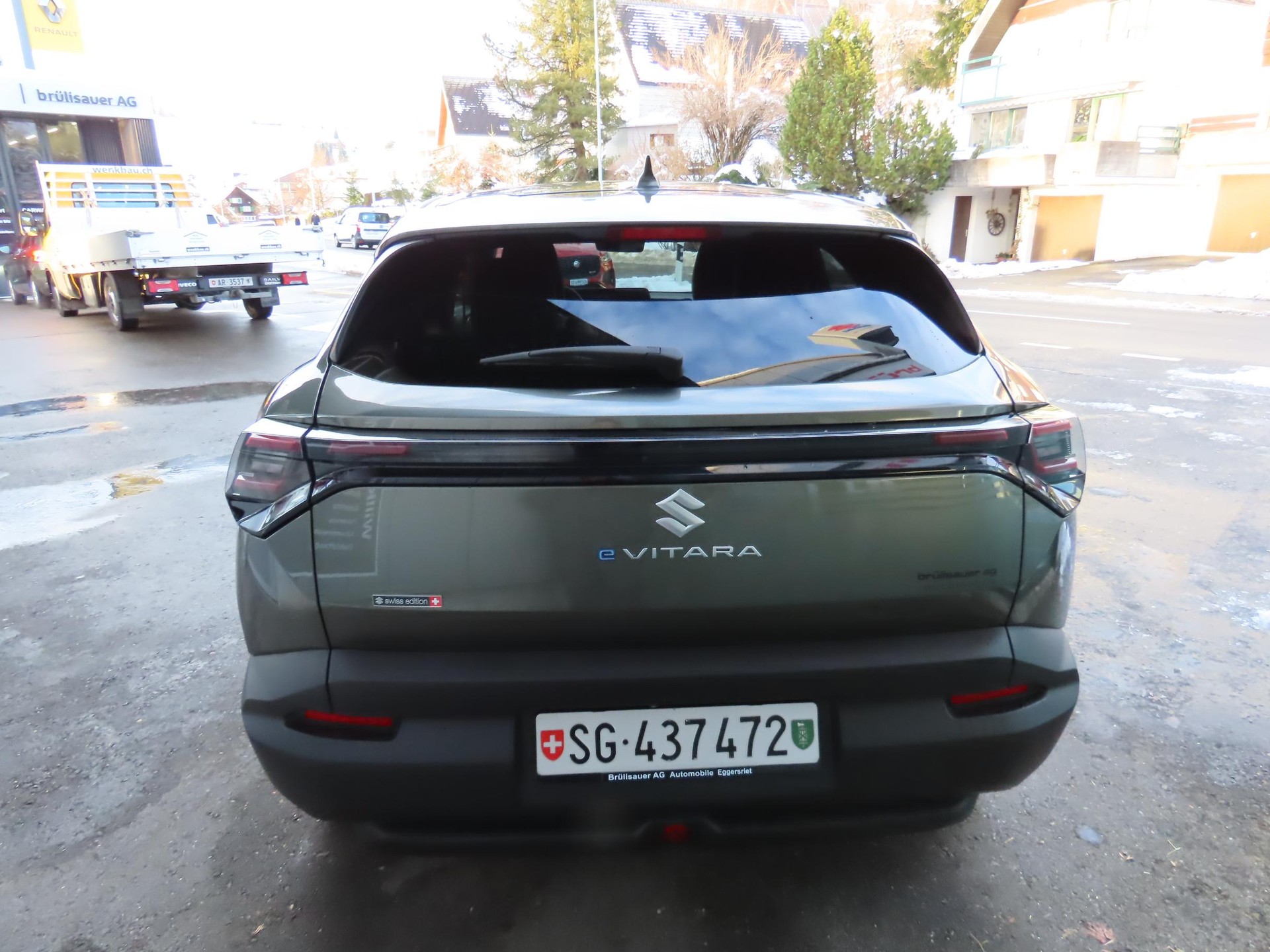 SUZUKI e Vitara Compact Top 4x4-image-4