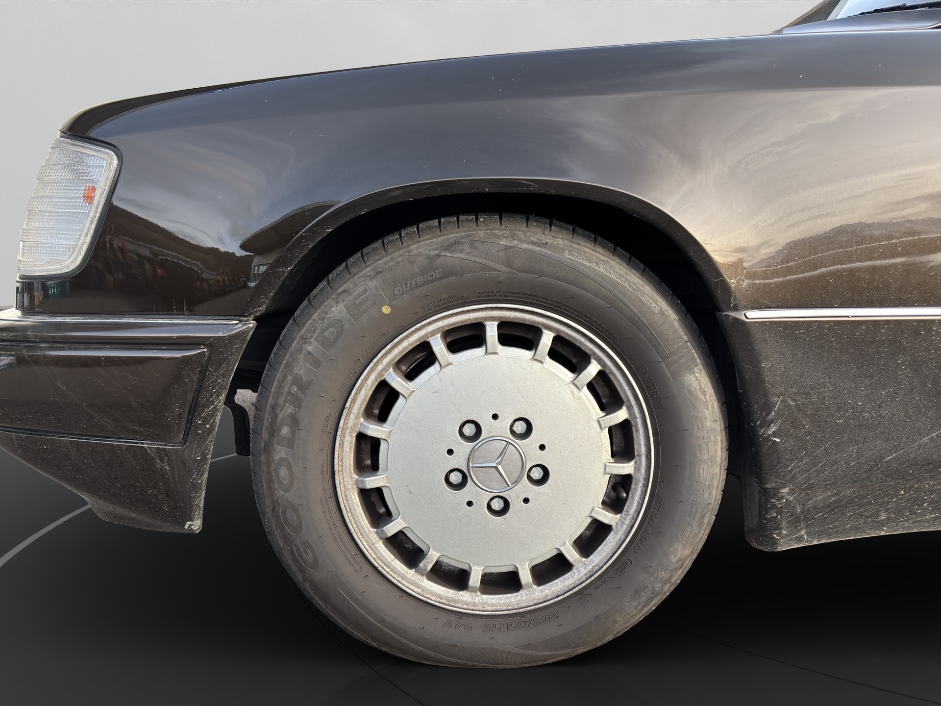 MERCEDES-BENZ 124-image-14