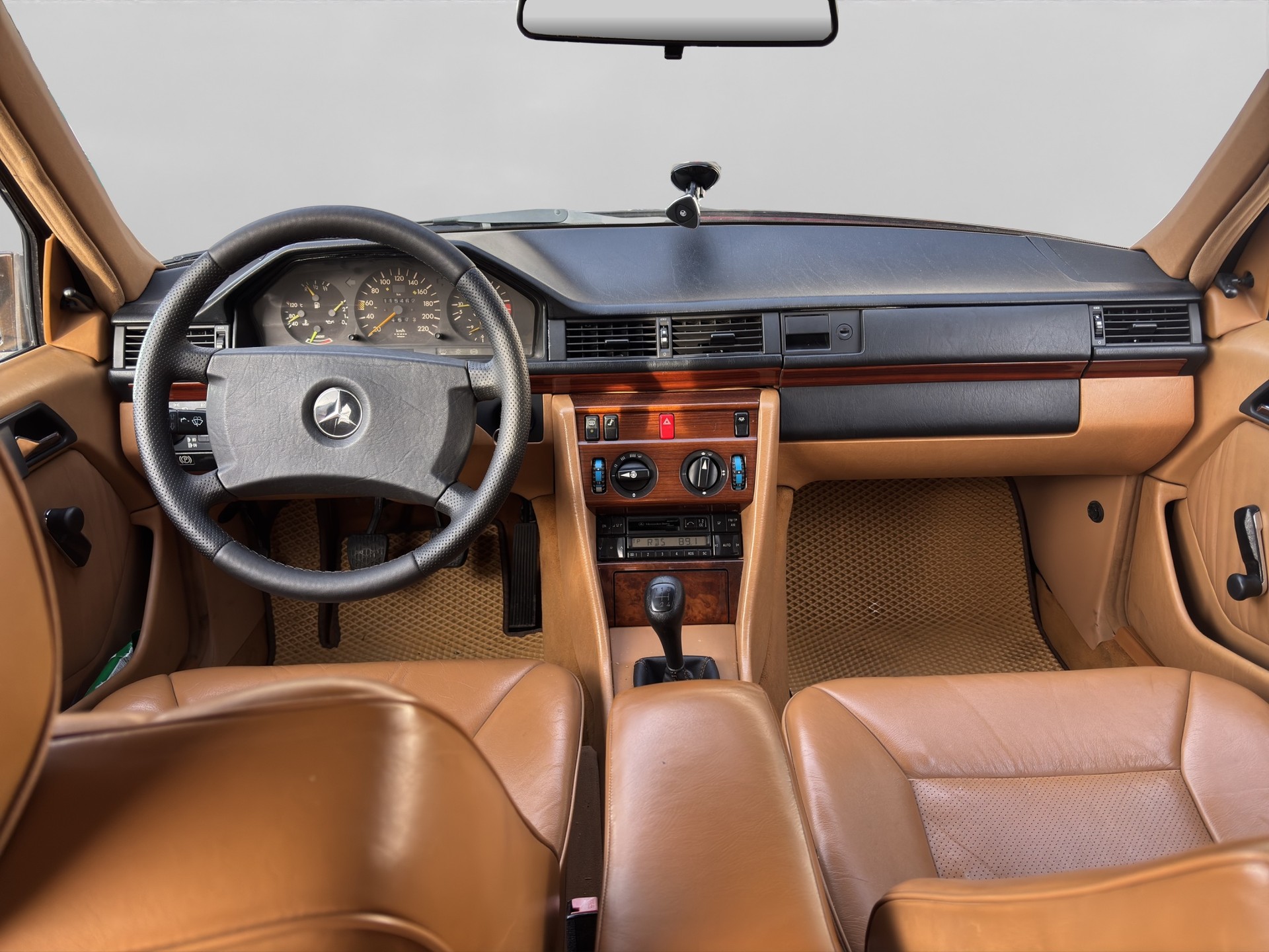 MERCEDES-BENZ 124-image-6