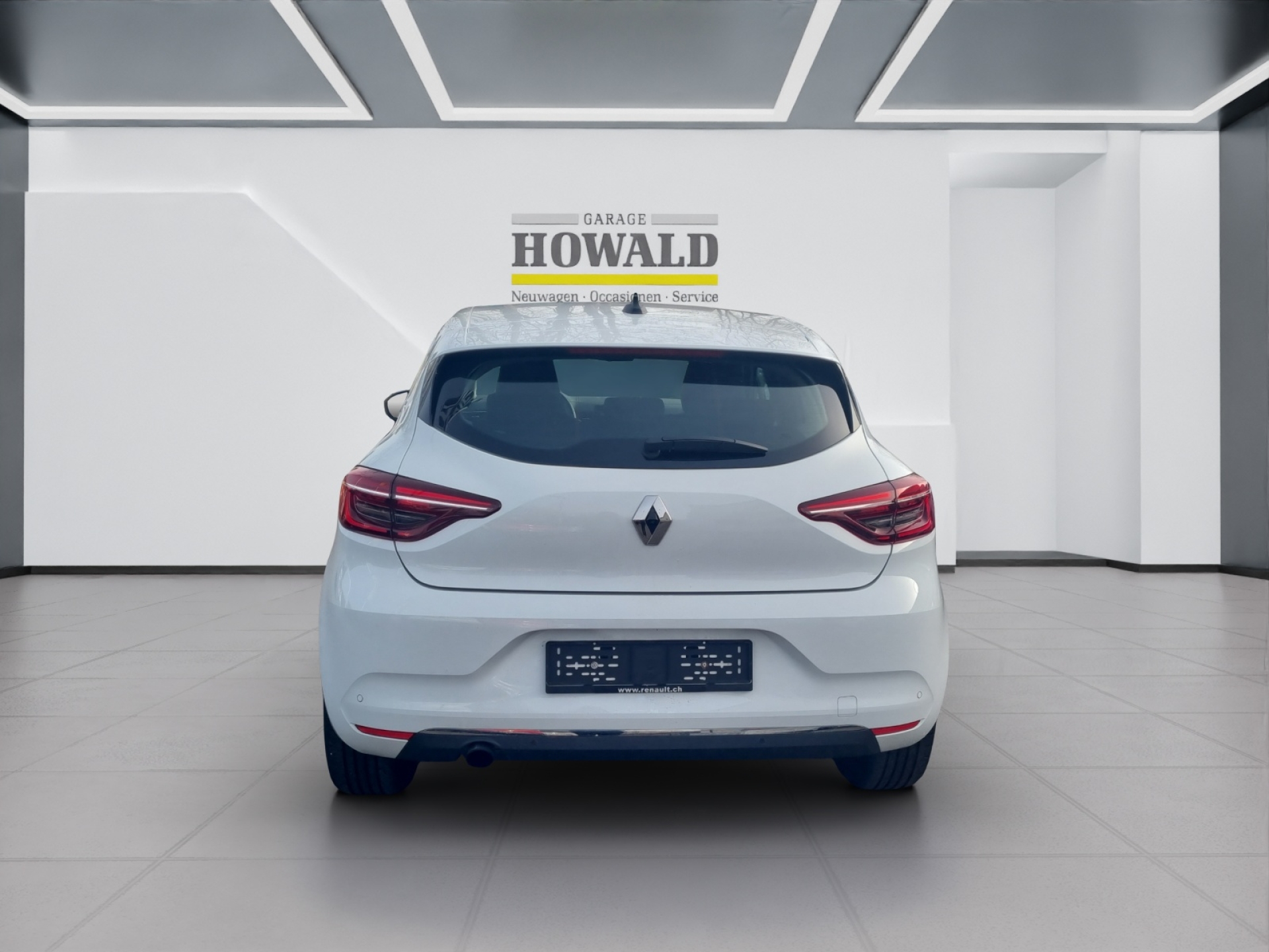 RENAULT Clio 1.0 TCe 100 Business-showroom-element-3