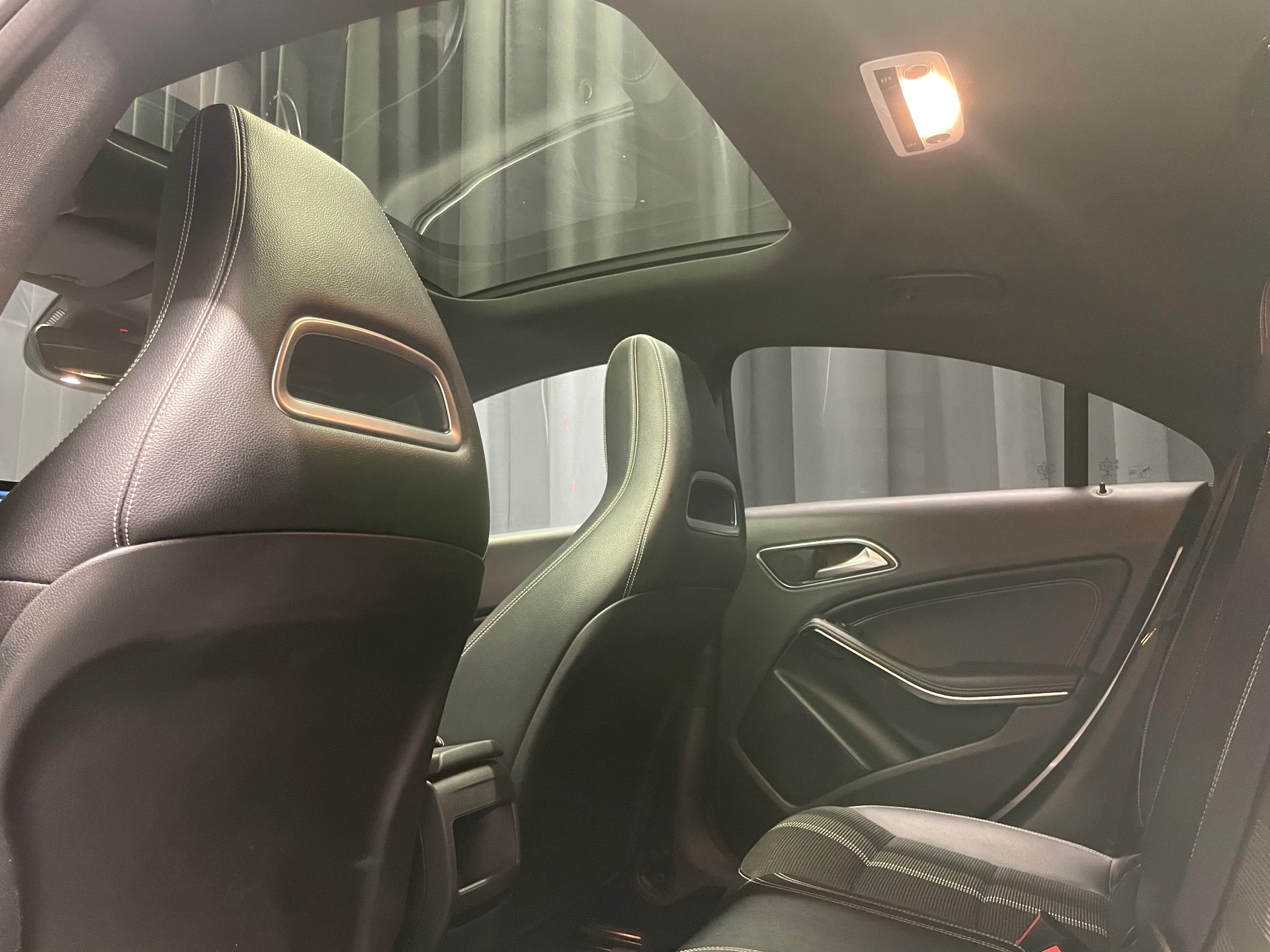 MERCEDES-BENZ CLA 220 d Urban 4Matic 7G-DCT (42)-image-8
