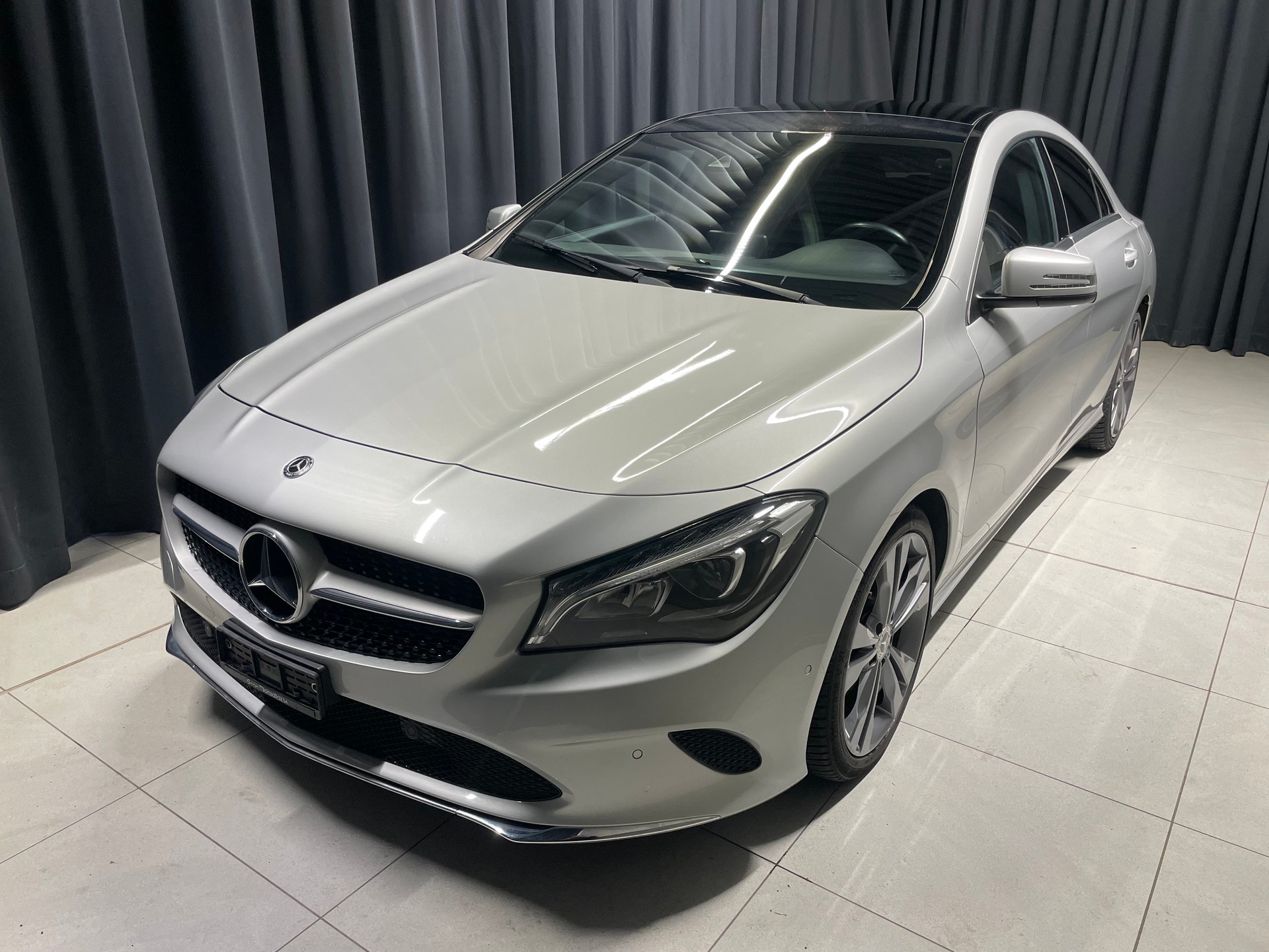 MERCEDES-BENZ CLA 220 d Urban 4Matic 7G-DCT (42)-showroom-element-2