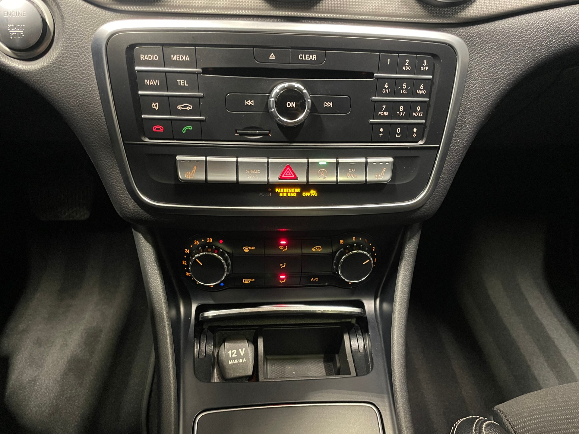 MERCEDES-BENZ CLA 220 d Urban 4Matic 7G-DCT (42)-image-15
