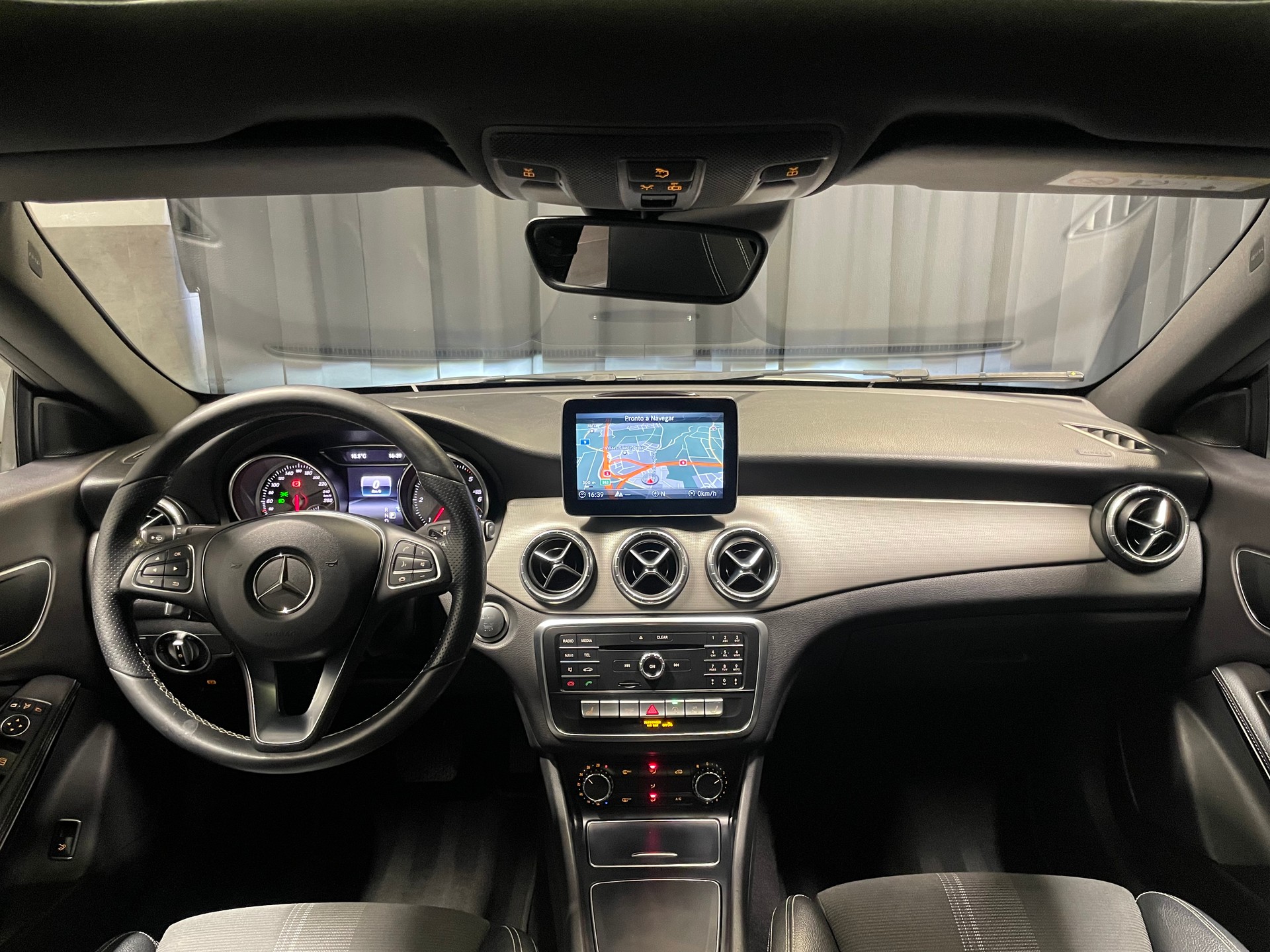 MERCEDES-BENZ CLA 220 d Urban 4Matic 7G-DCT (42)-image-9