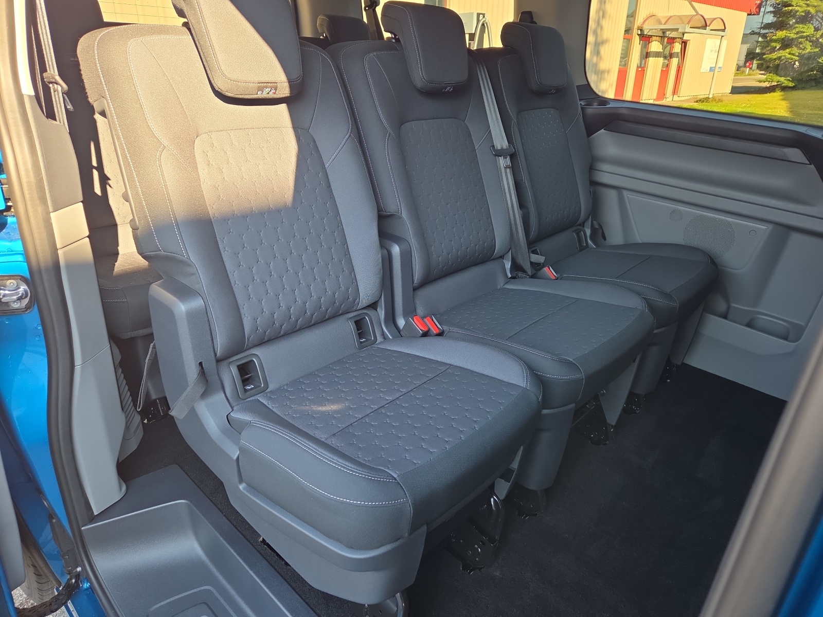 FORD Transit Custom Kombi 320 L1 2.0 EcoBlue 170 Limited-image-10