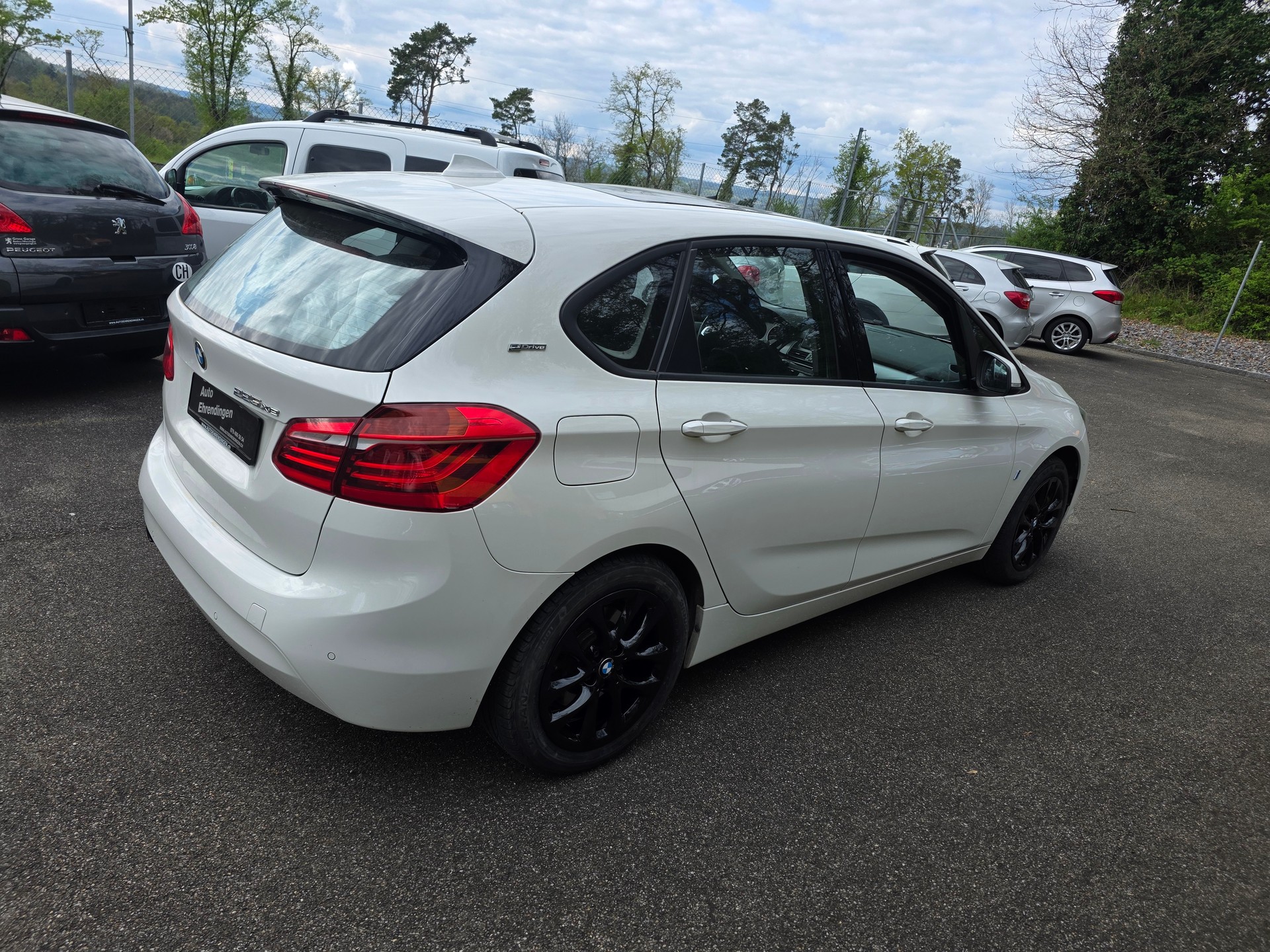 BMW 225xe iPerformance Active Tourer Steptronic-showroom-element-3