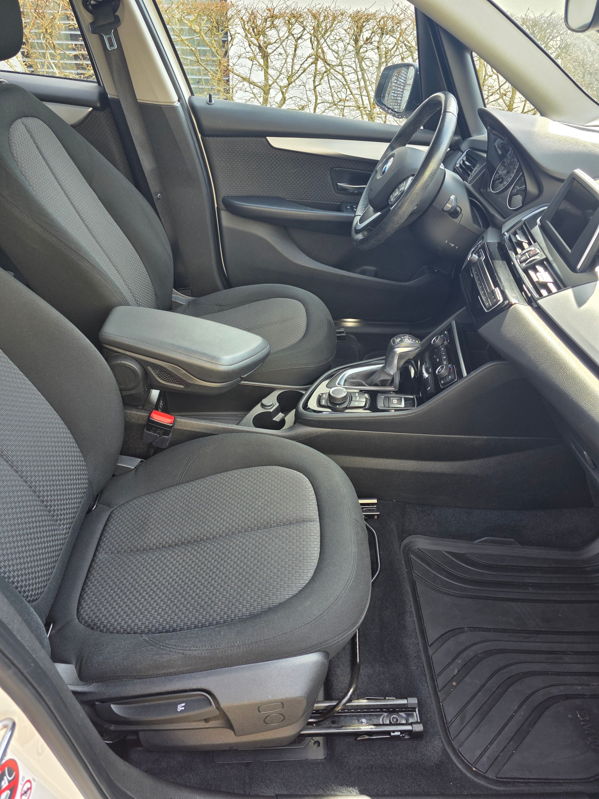 BMW 225xe iPerformance Active Tourer Steptronic-image-10