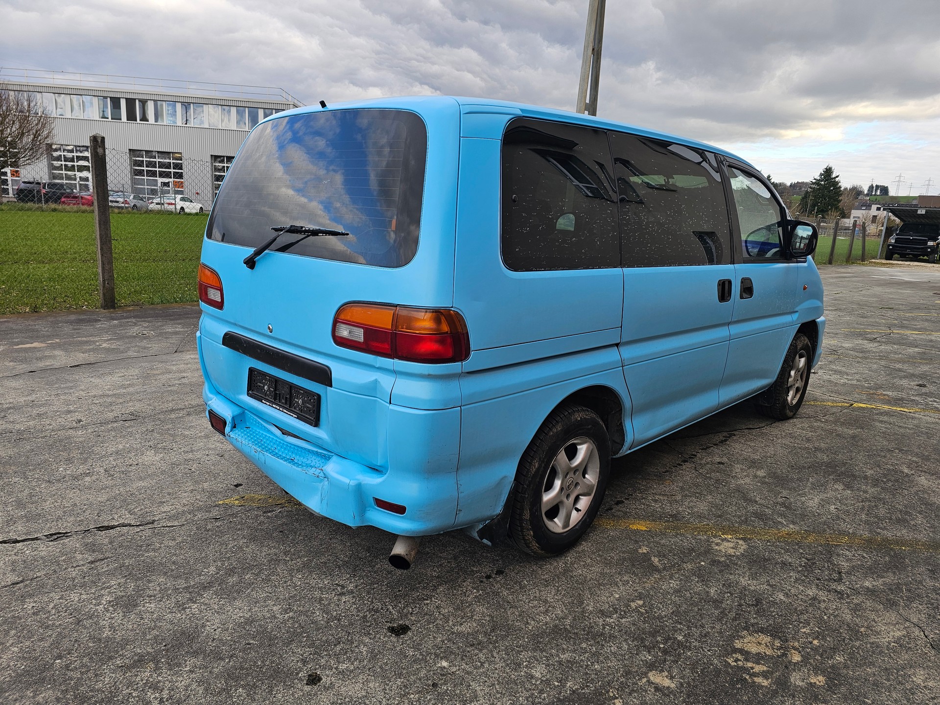 MITSUBISHI Space Gear 2.0 GLX Cool-image-4