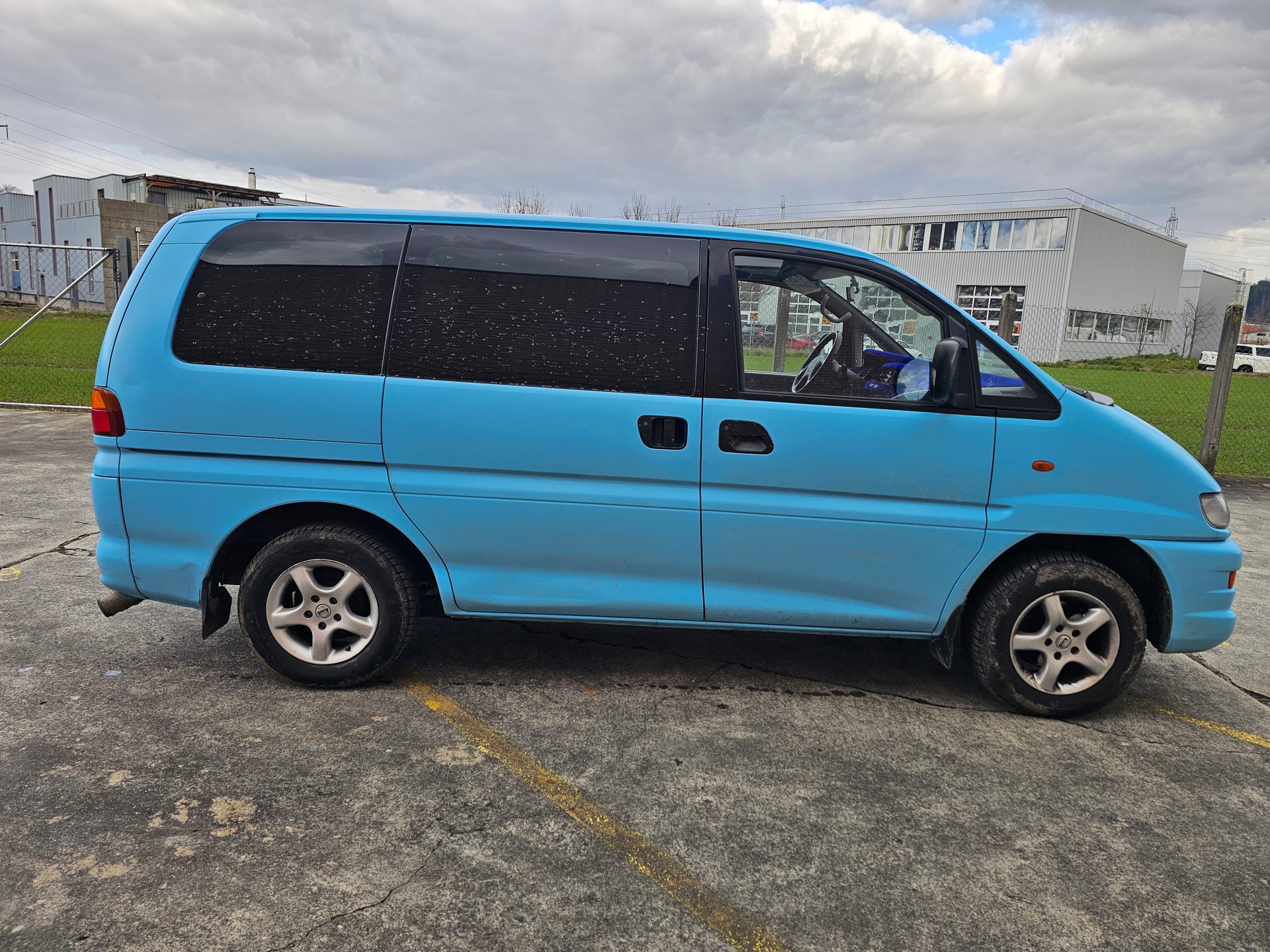 MITSUBISHI Space Gear 2.0 GLX Cool-image-5