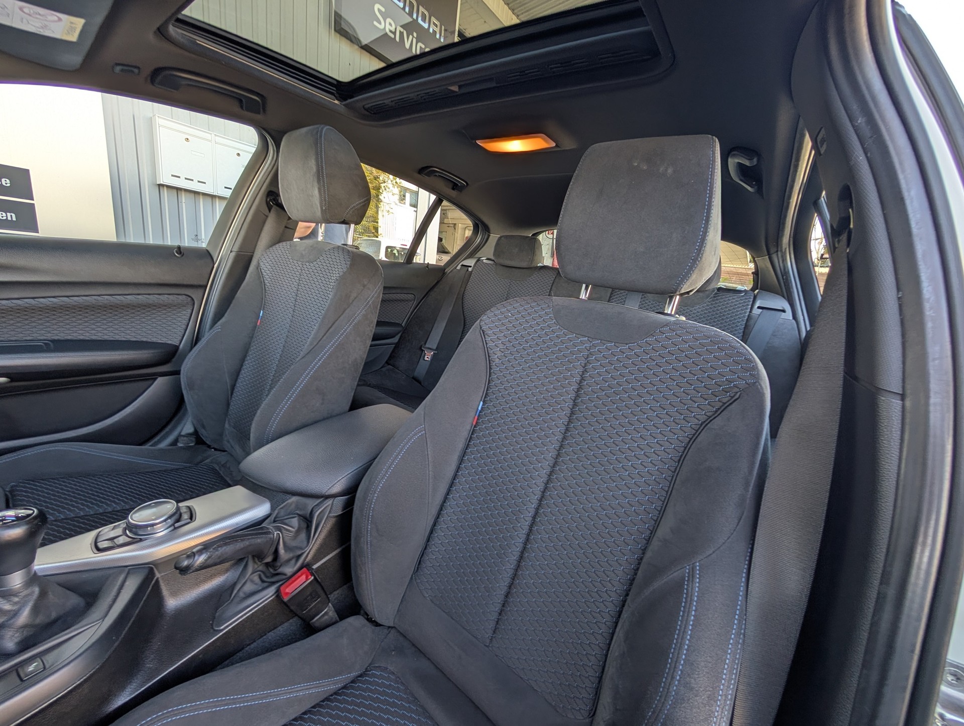 BMW 118d M-Sportpaket-image-10