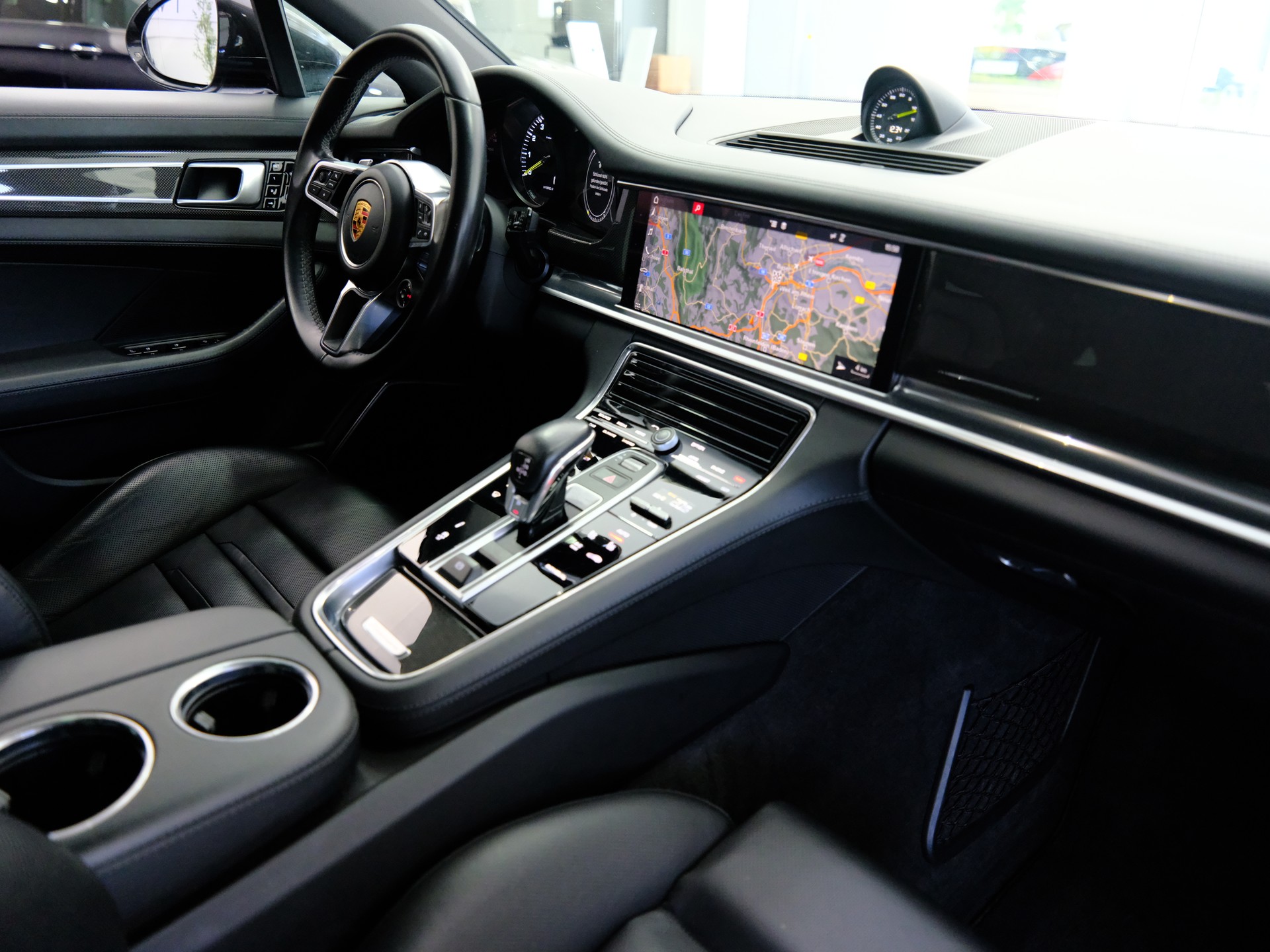 PORSCHE Panamera 4 E-Hybrid PDK-image-13