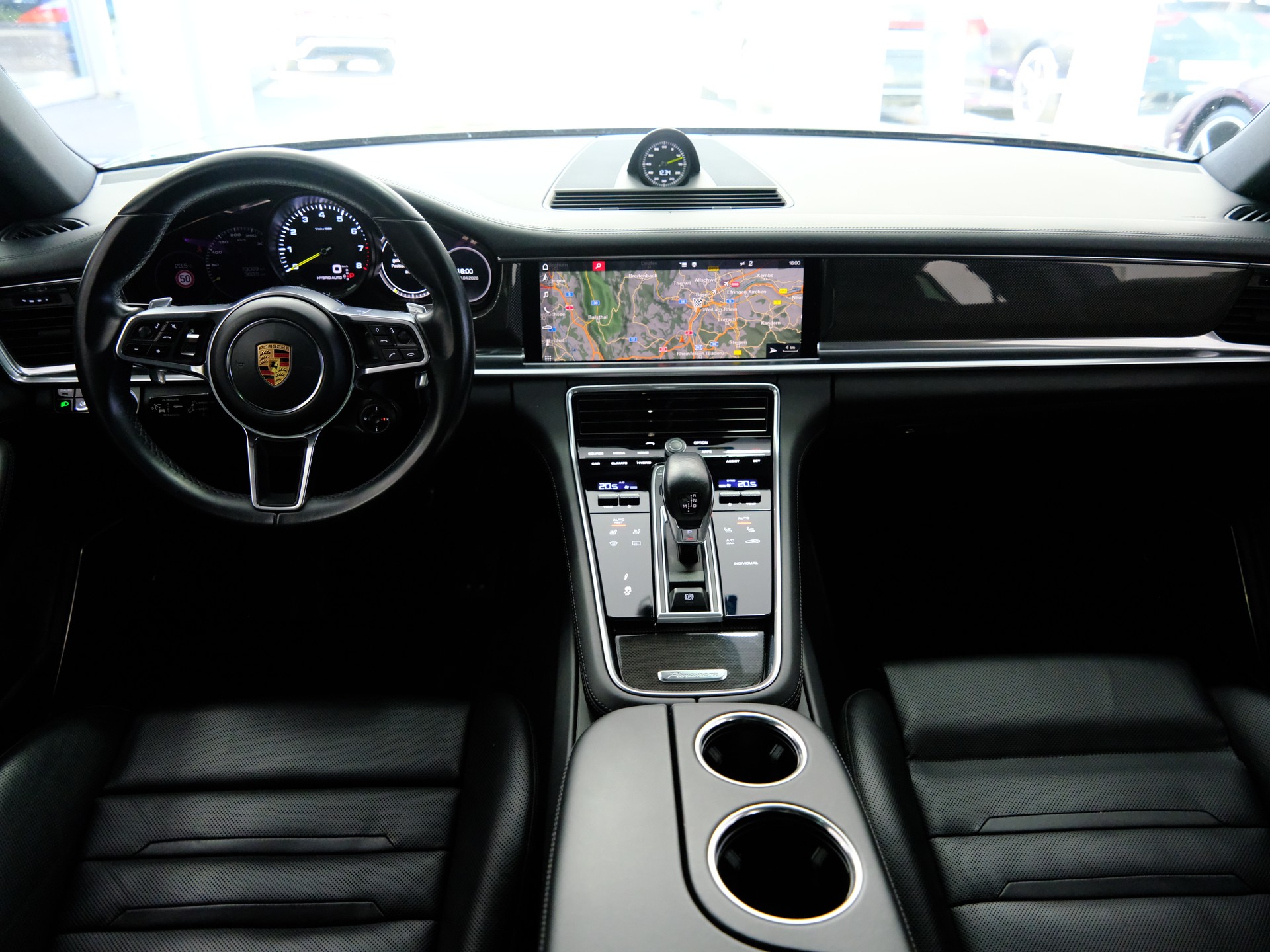 PORSCHE Panamera 4 E-Hybrid PDK-image-12