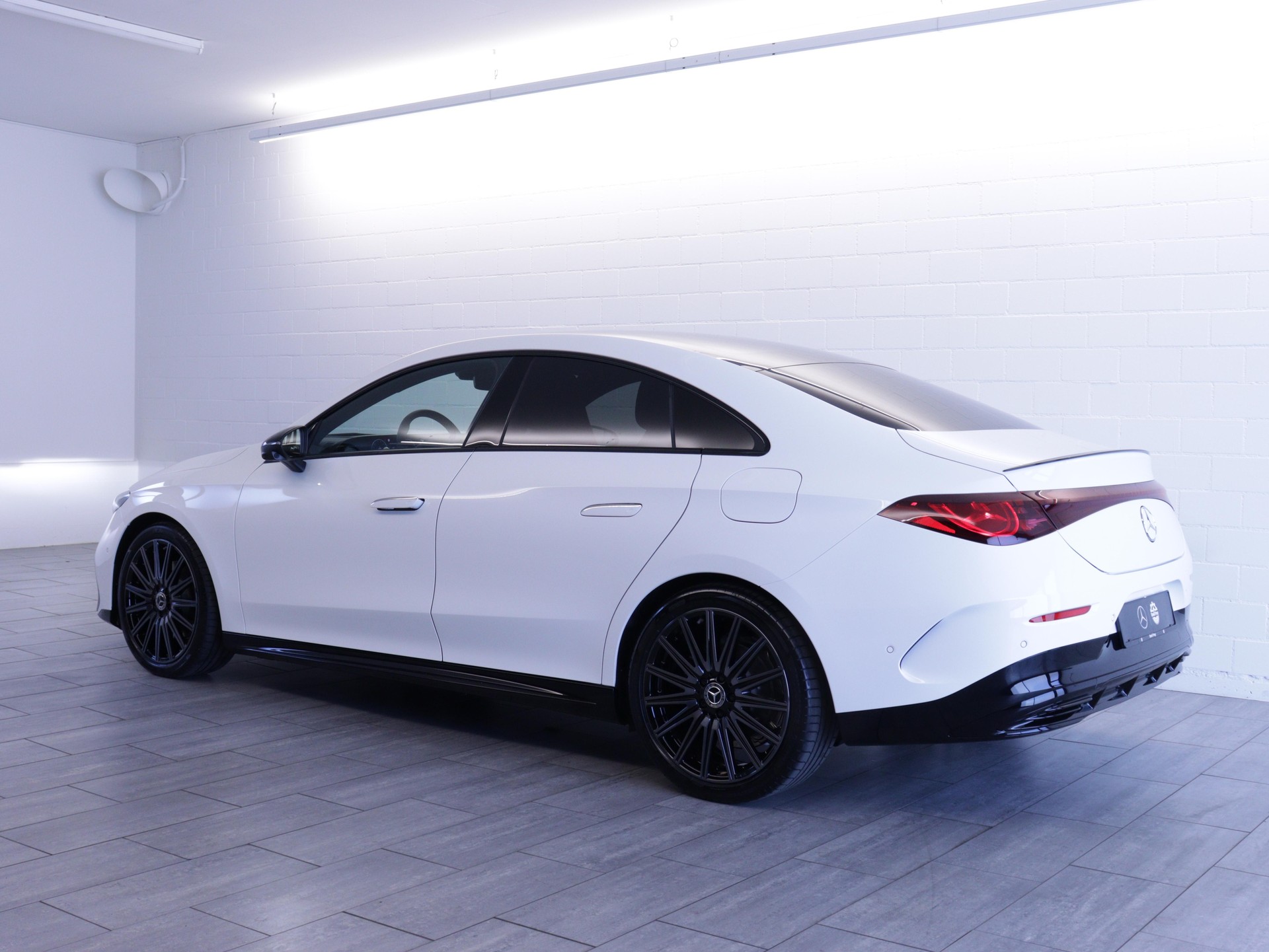 MERCEDES-BENZ CLA 220 AMG Line 4matic-showroom-element-2